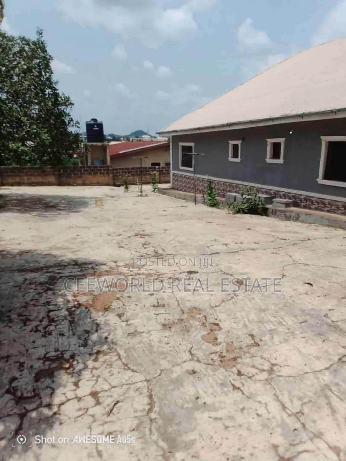 4bdrm Bungalow in Bcj Apata for sale in Apata