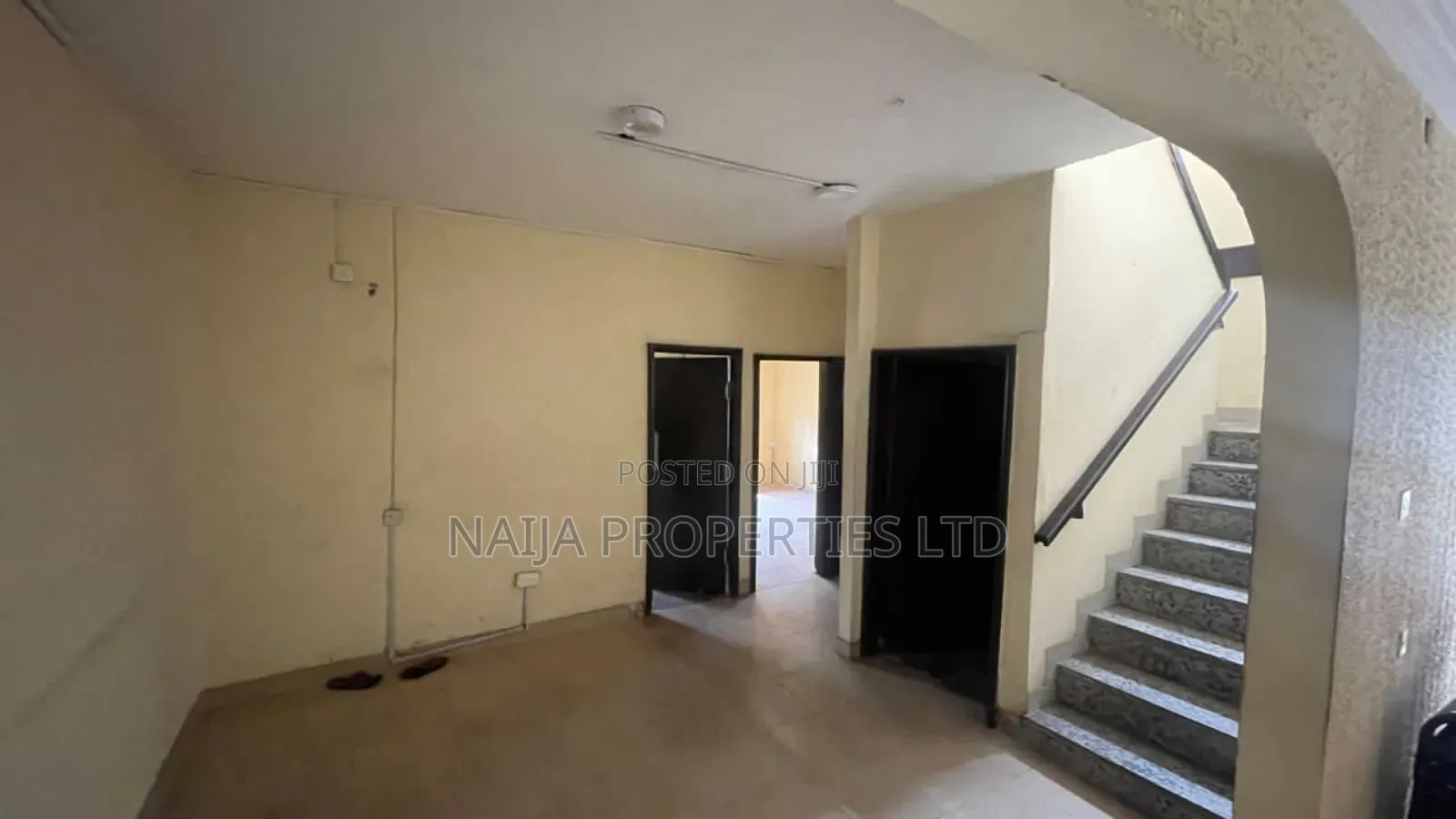 4 Bedroom Duplex at Dolphin Estate, Ikoyi for Office Use in Ikoyi