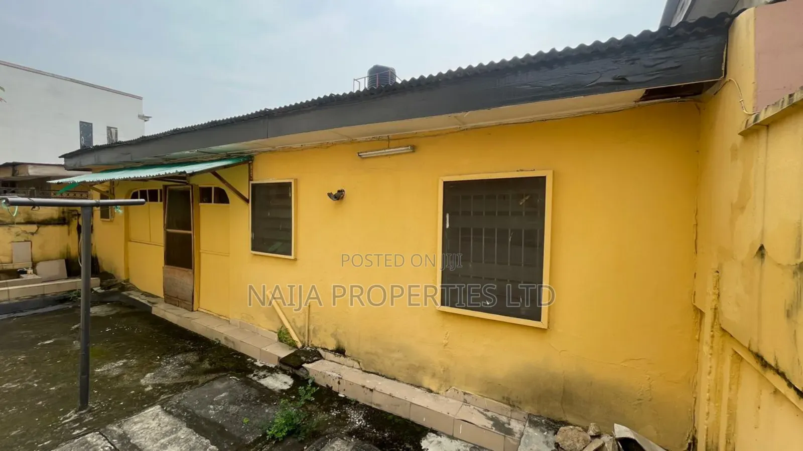 4 Bedroom Duplex at Dolphin Estate, Ikoyi for Office Use in Ikoyi