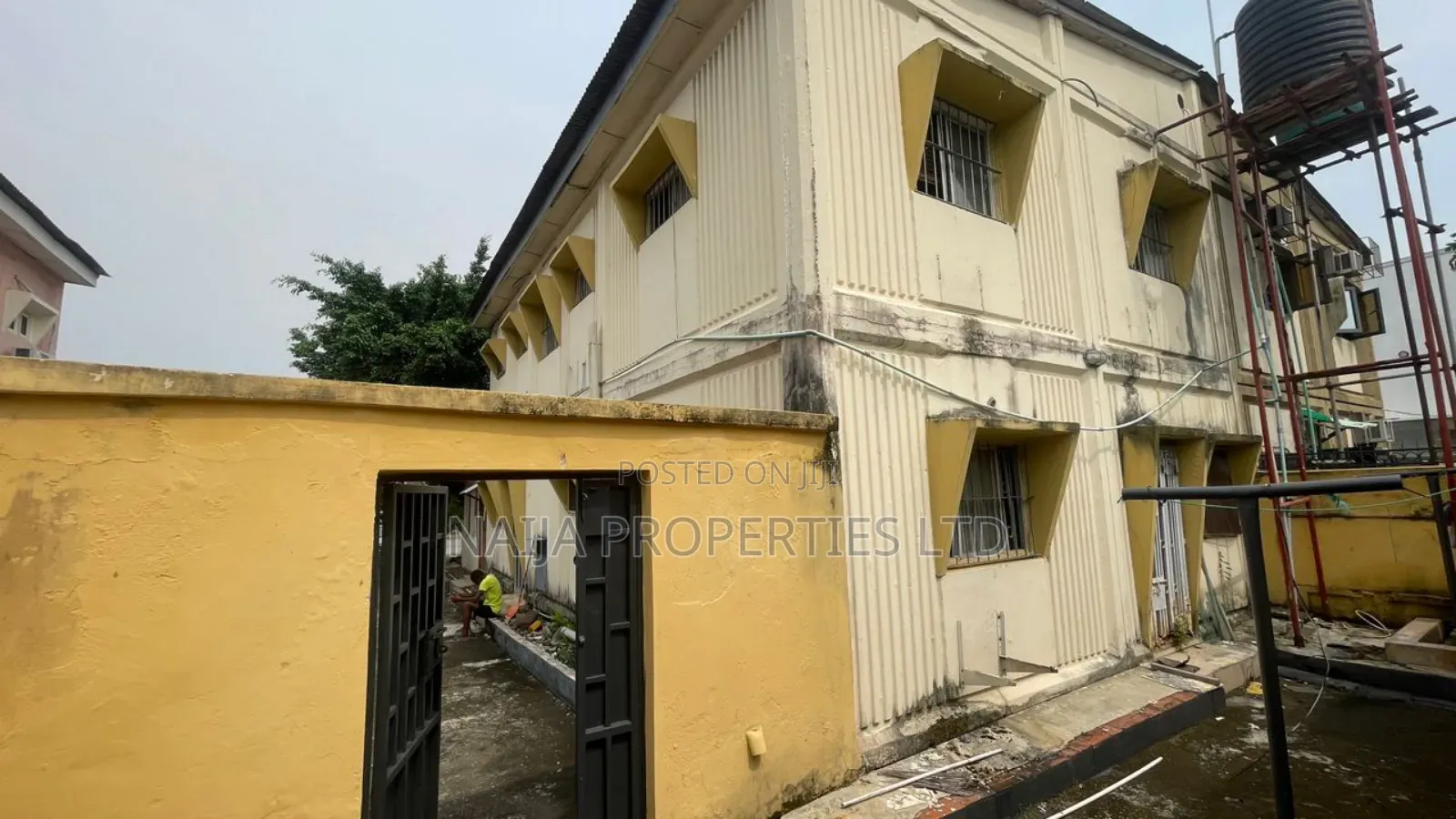 4 Bedroom Duplex at Dolphin Estate, Ikoyi for Office Use in Ikoyi