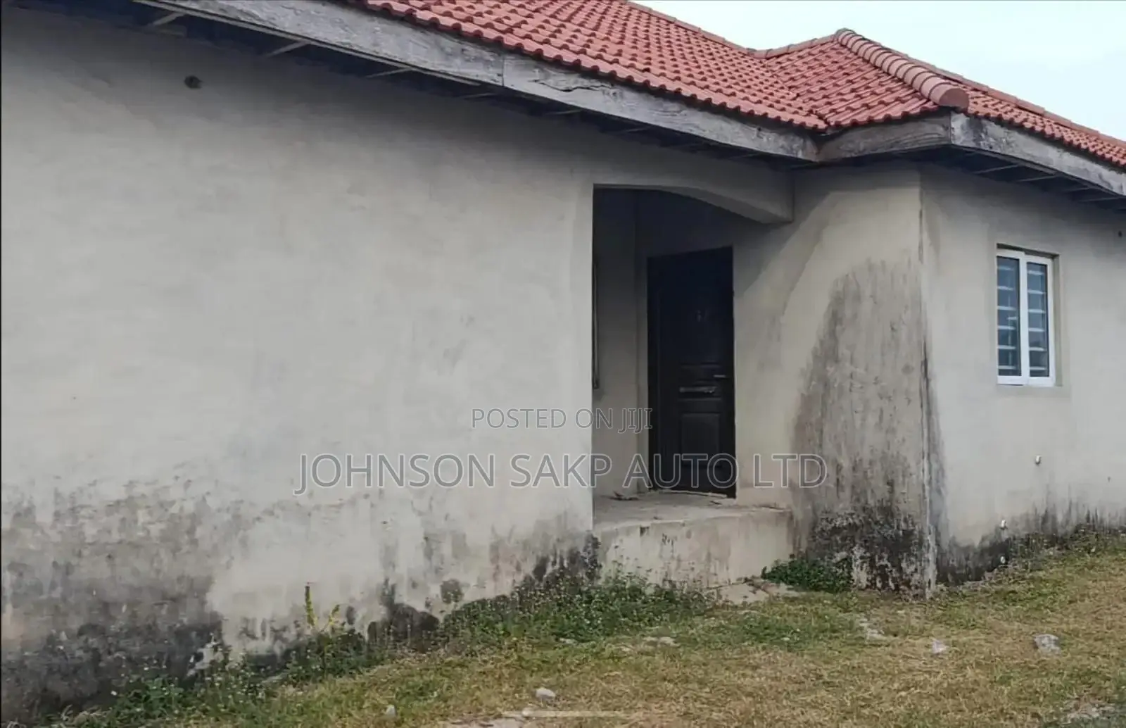3bdrm Bungalow in Beside Ricca Beach for sale in Eleko