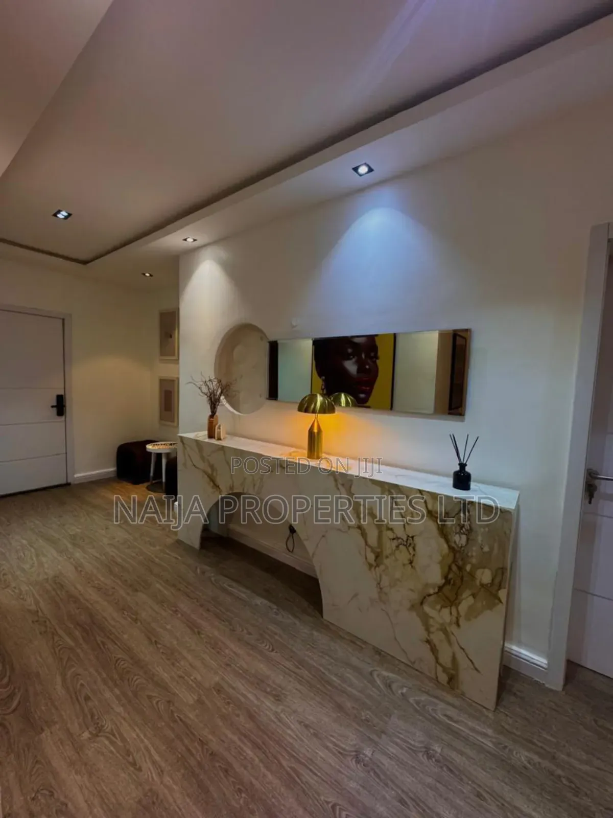 Furnished 3bdrm Apartment in Off Admiralty Way, Lekki Phase 1 for rent in Lekki Phase 1