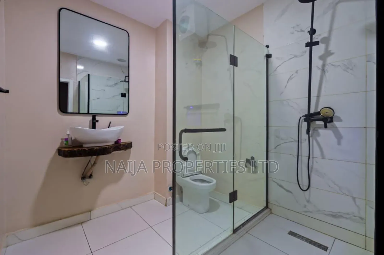 Furnished 3bdrm Apartment in Lekki Phase 1 for rent in Lekki Phase 1