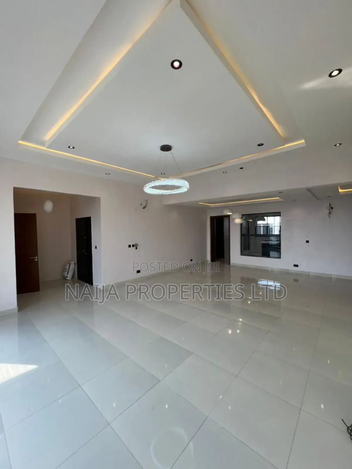 3bdrm Penthouse in Lekki Phase 1 for sale in Lekki Phase 1