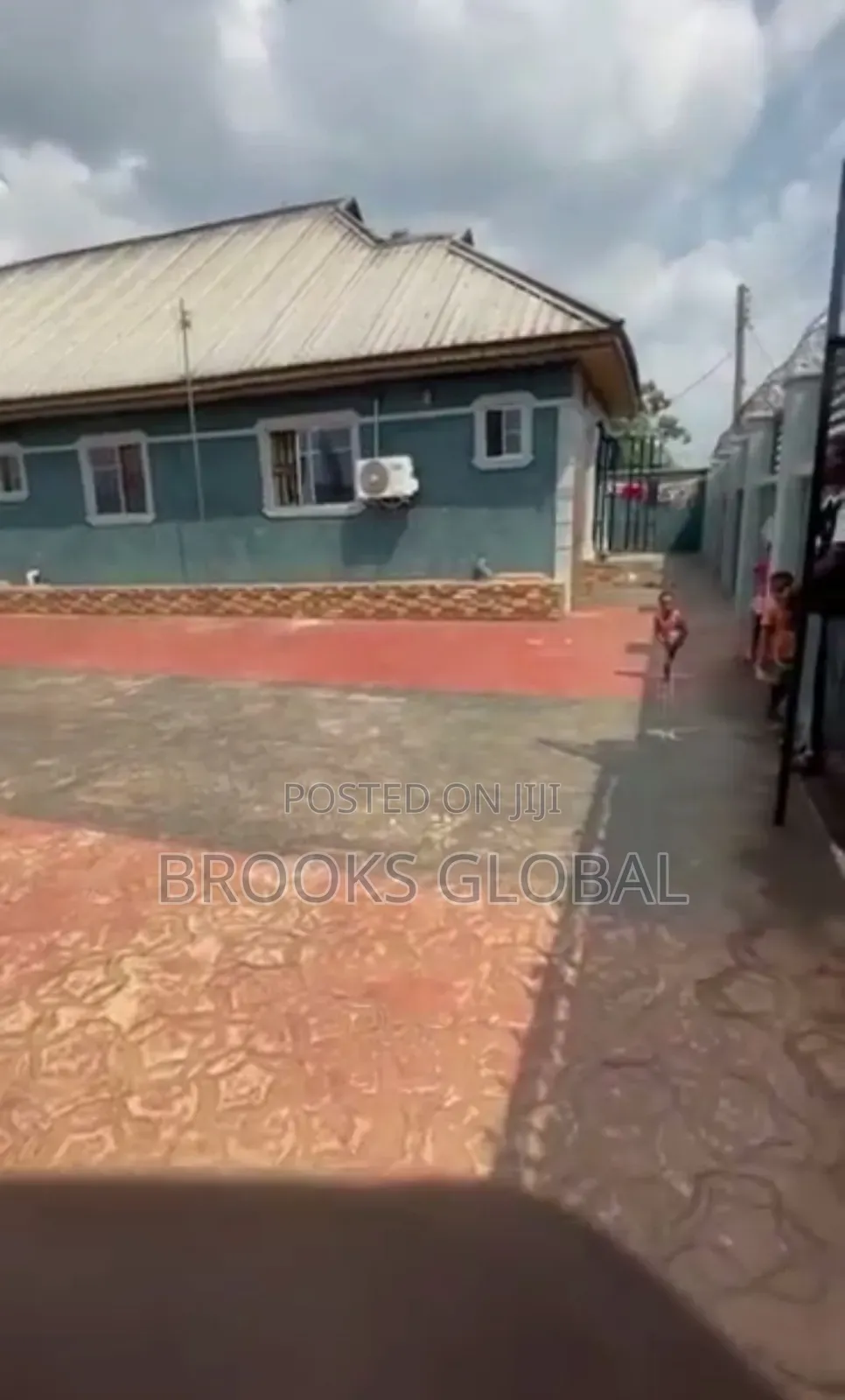 3bdrm Bungalow in Benin City for sale in Benin City