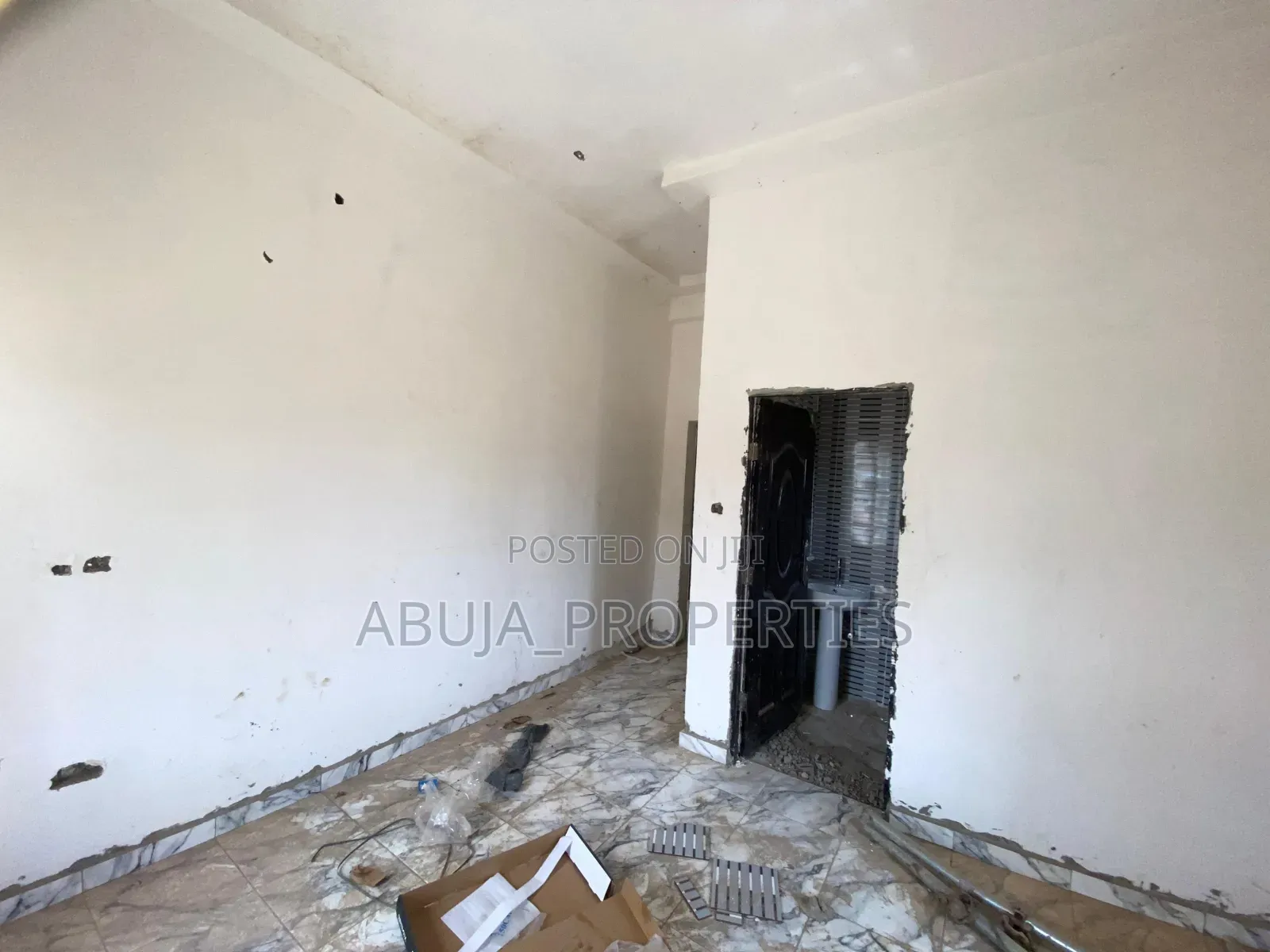 2bdrm Block of Flats in In A Lovely And, Apo District for sale in Apo District