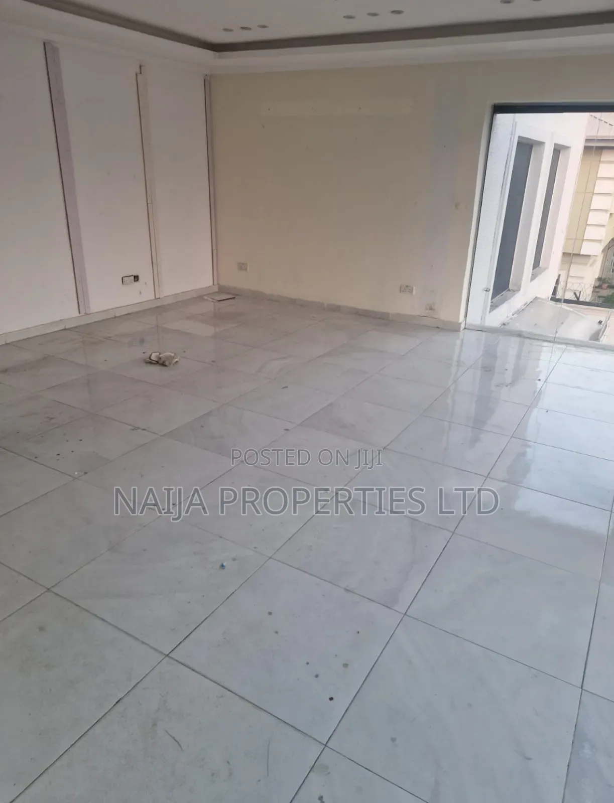 250sqm Office Space Off Adebayo Doherty Road Lekki Phase 1 for Rent in Lekki Phase 1