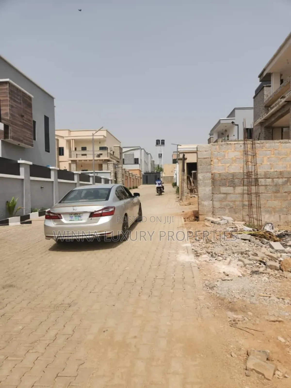 500sqm Land Inside a Tarred Estate in Katampe Extension
