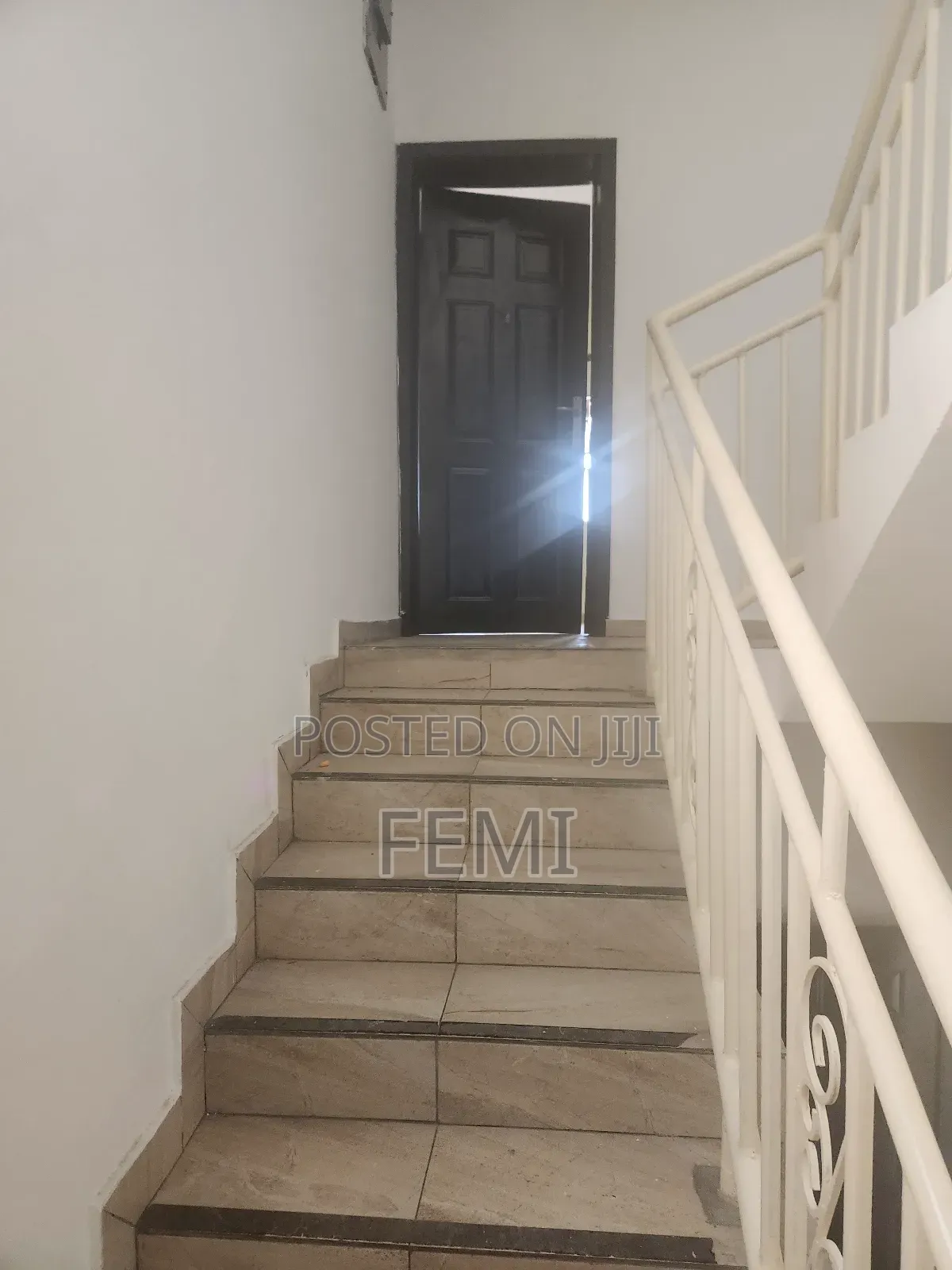 4bdrm Townhouse / Terrace in Creek Lane Estate, Agungi for rent in Agungi