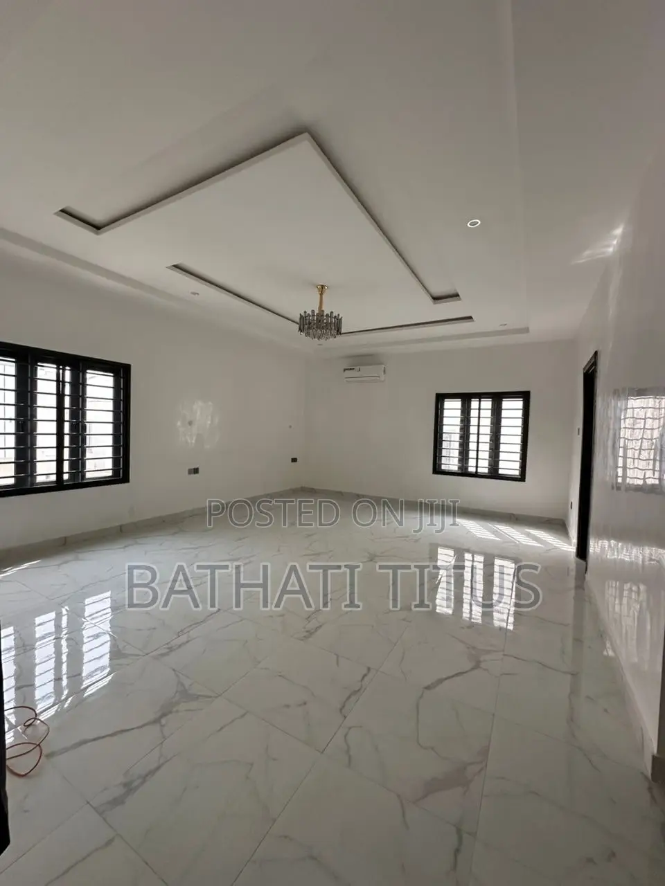 5bdrm Duplex in Life Camp for sale in Life Camp