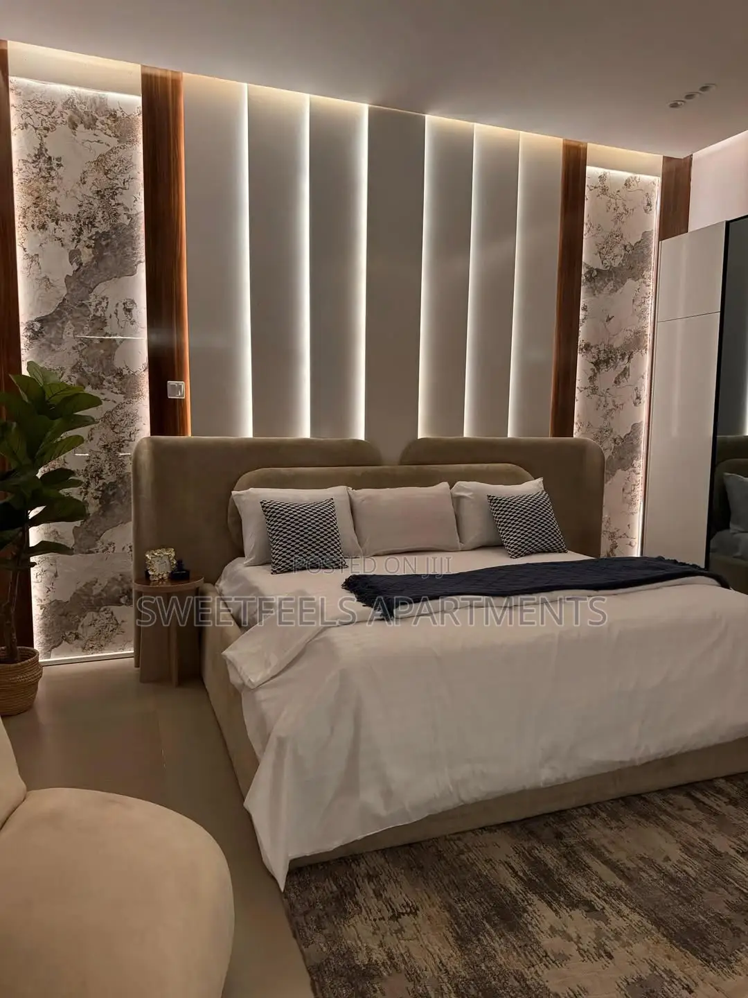 1 Bedroom Ps5, Rooftop Arena, City View, Swimming Pool and Gym in Lekki Phase 1