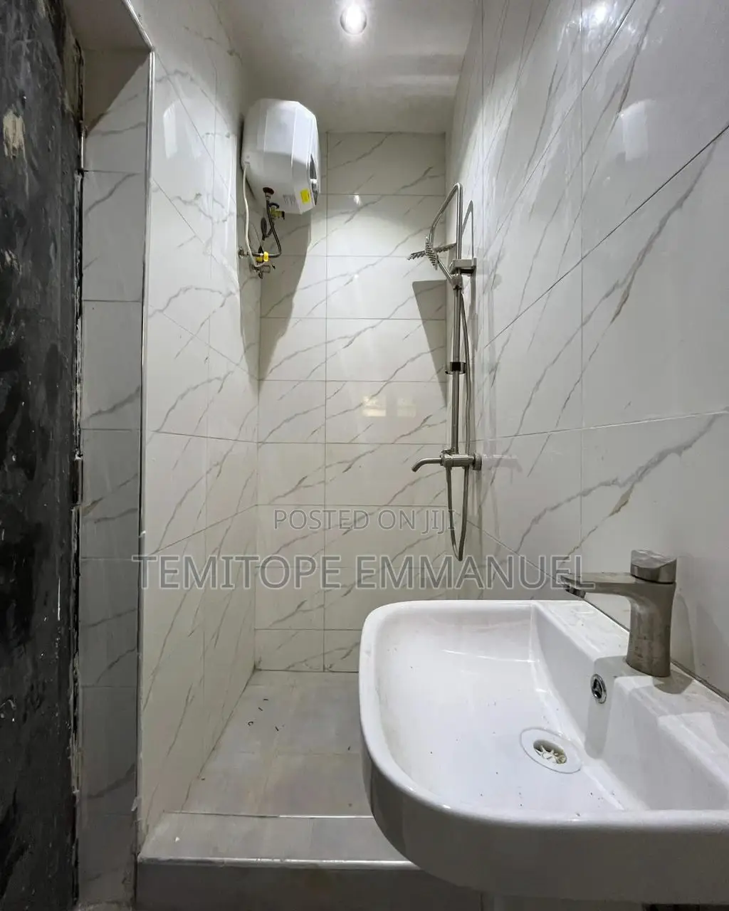 Furnished 3bdrm Apartment in Gbagada Lagos for sale in Gbagada