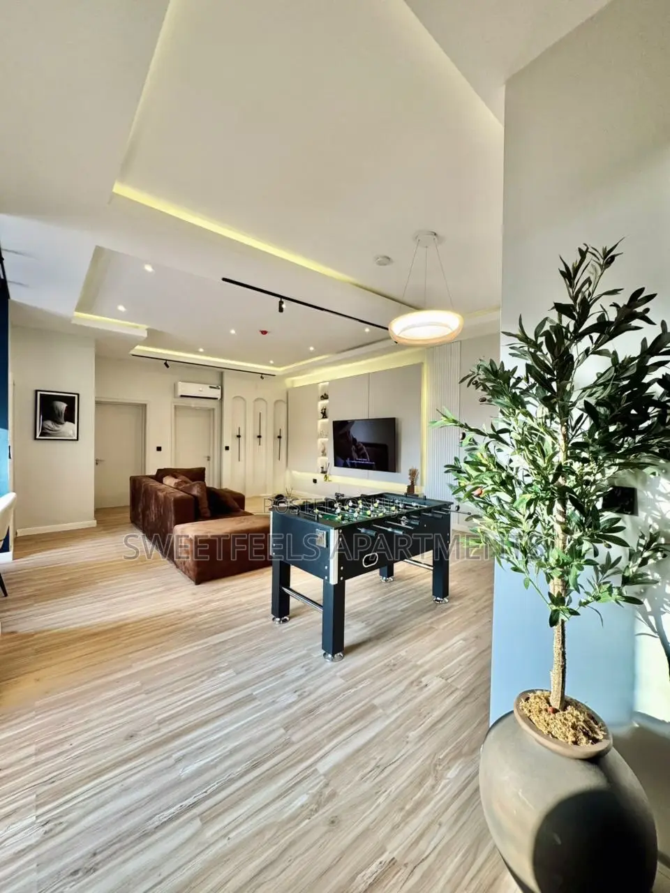 Luxury 2 Bedroom Apartment on the 5th Floor With City View in Victoria Island Extension