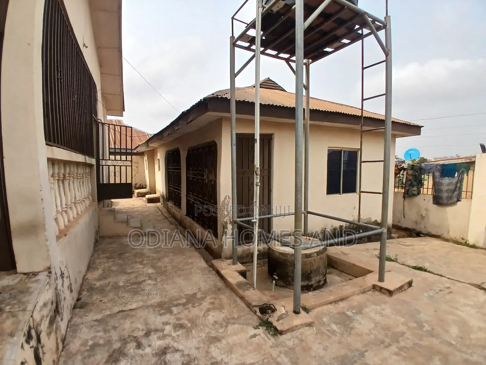 6bdrm Bungalow in Yidi Arola, Apete, Ibadan for sale in Ibadan