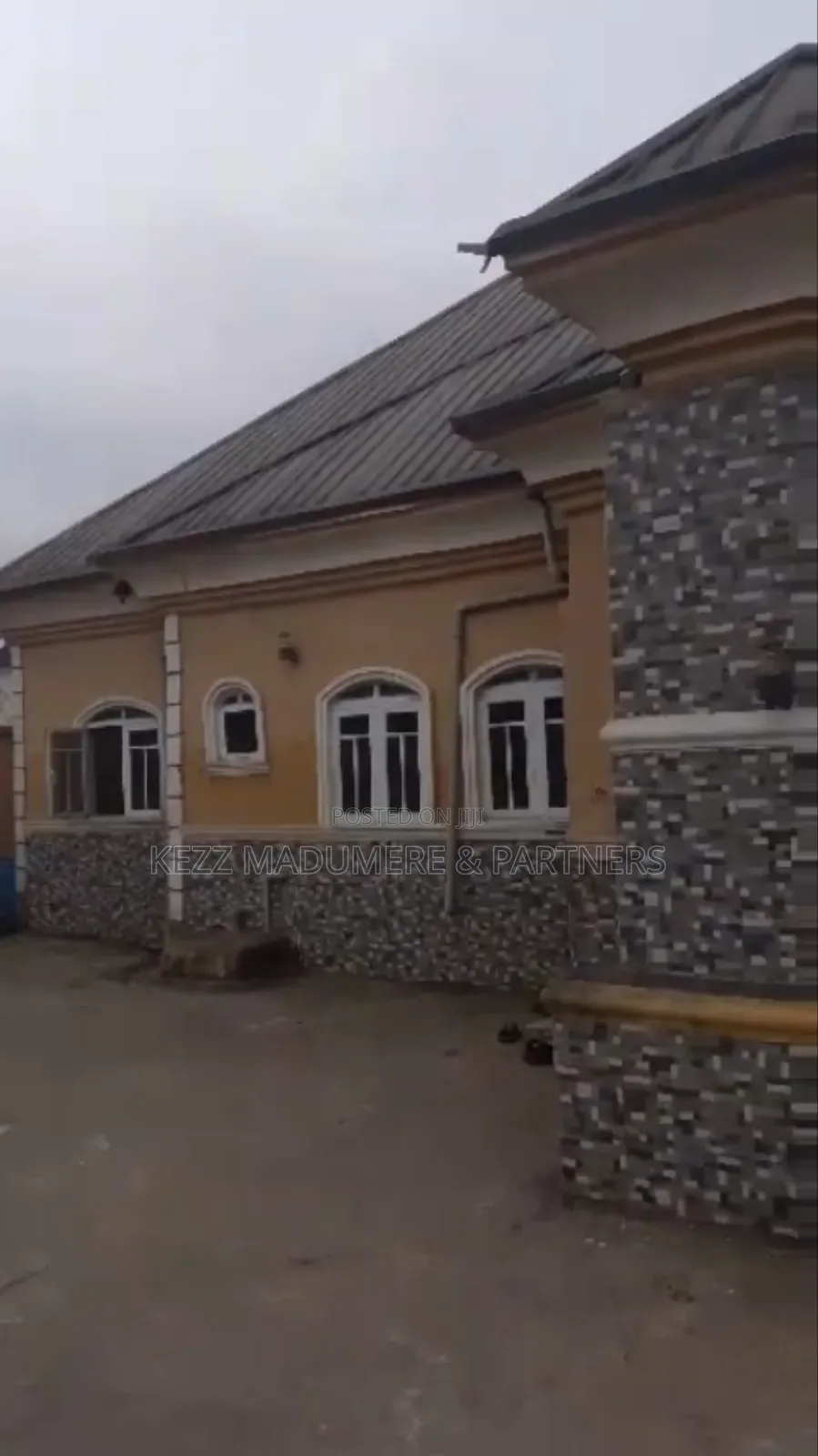 5bdrm Bungalow in Low Cost Housing for sale in Umuahia