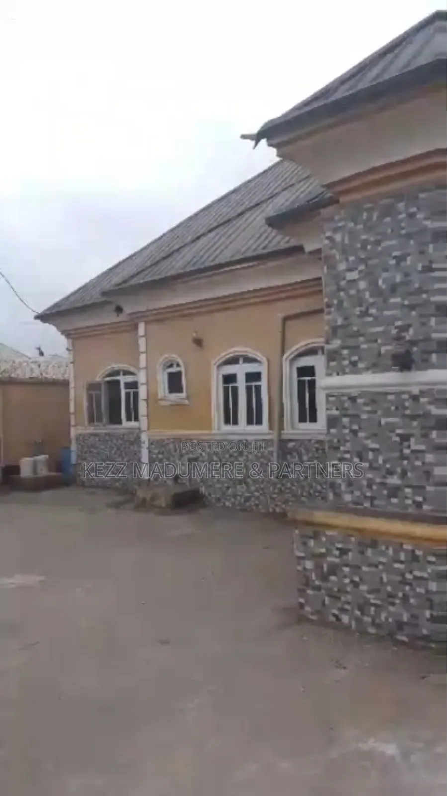 5bdrm Bungalow in Low Cost Housing for sale in Umuahia