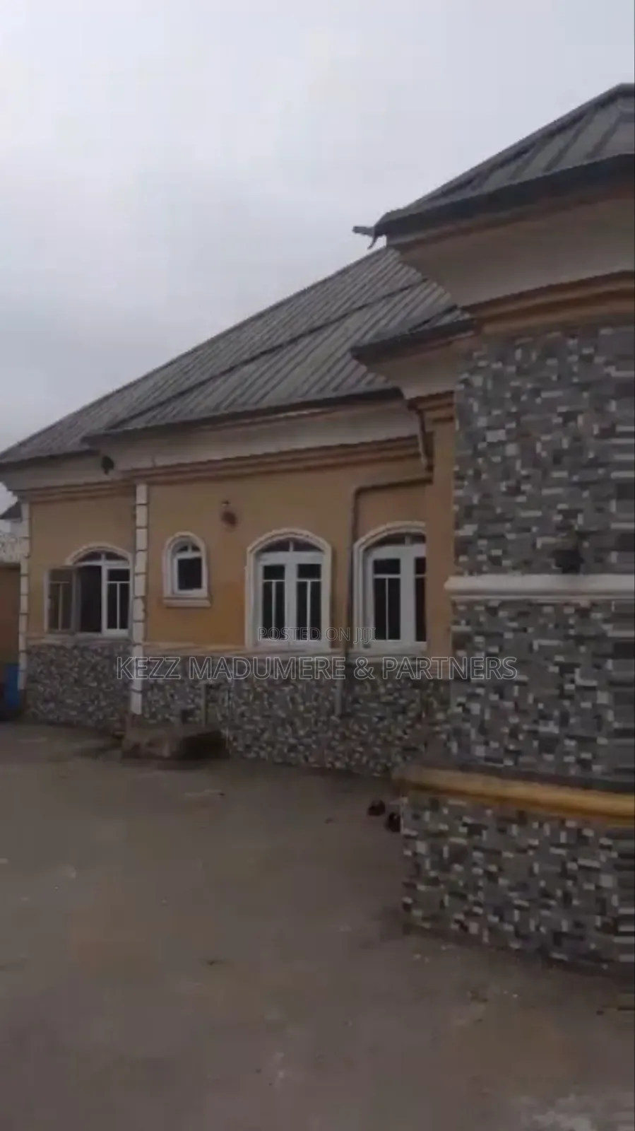 5bdrm Bungalow in Low Cost Housing for sale in Umuahia