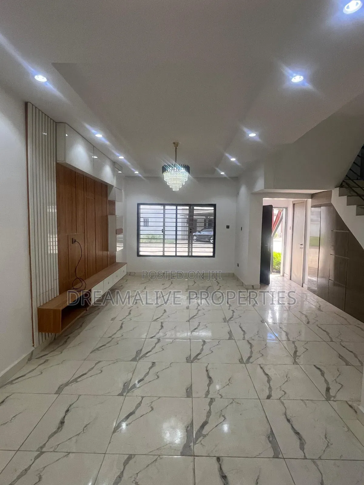 4bdrm Duplex in Jahi for sale in Jahi