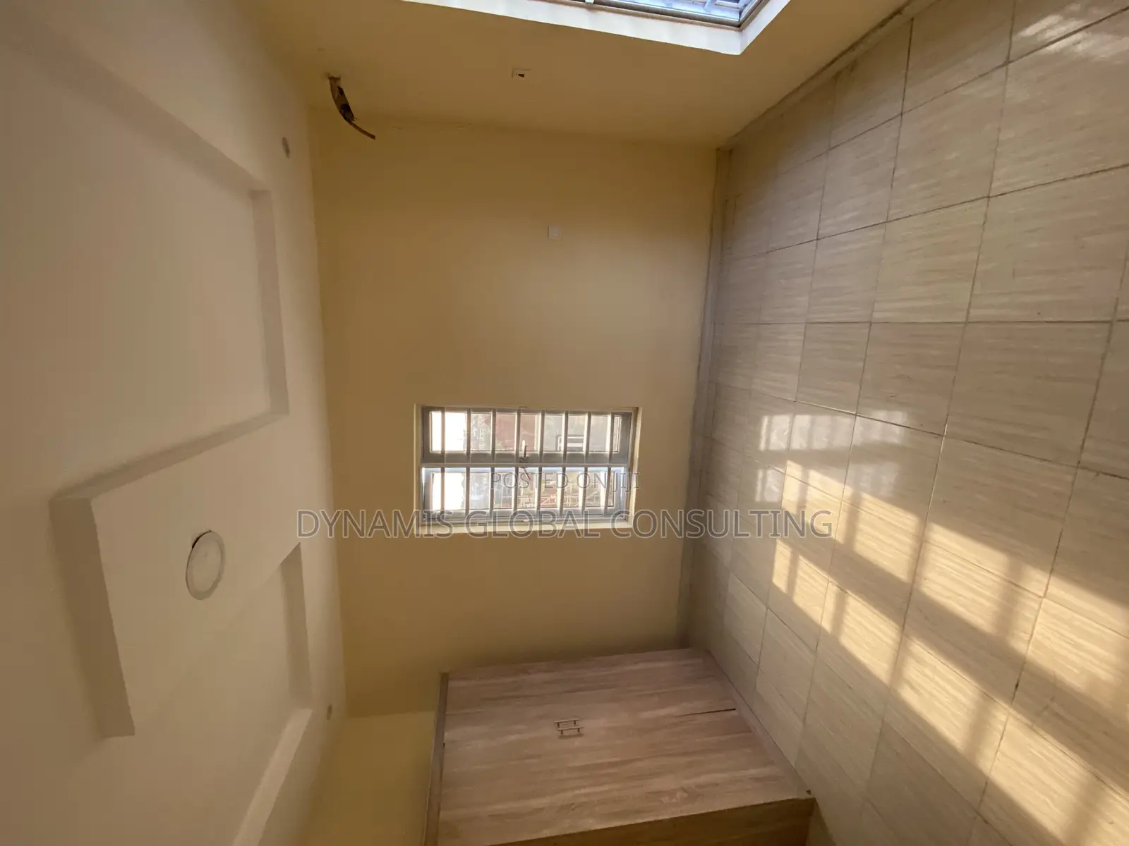Furnished 4bdrm Duplex in Gateway Zone Estate for sale in Magodo Isheri