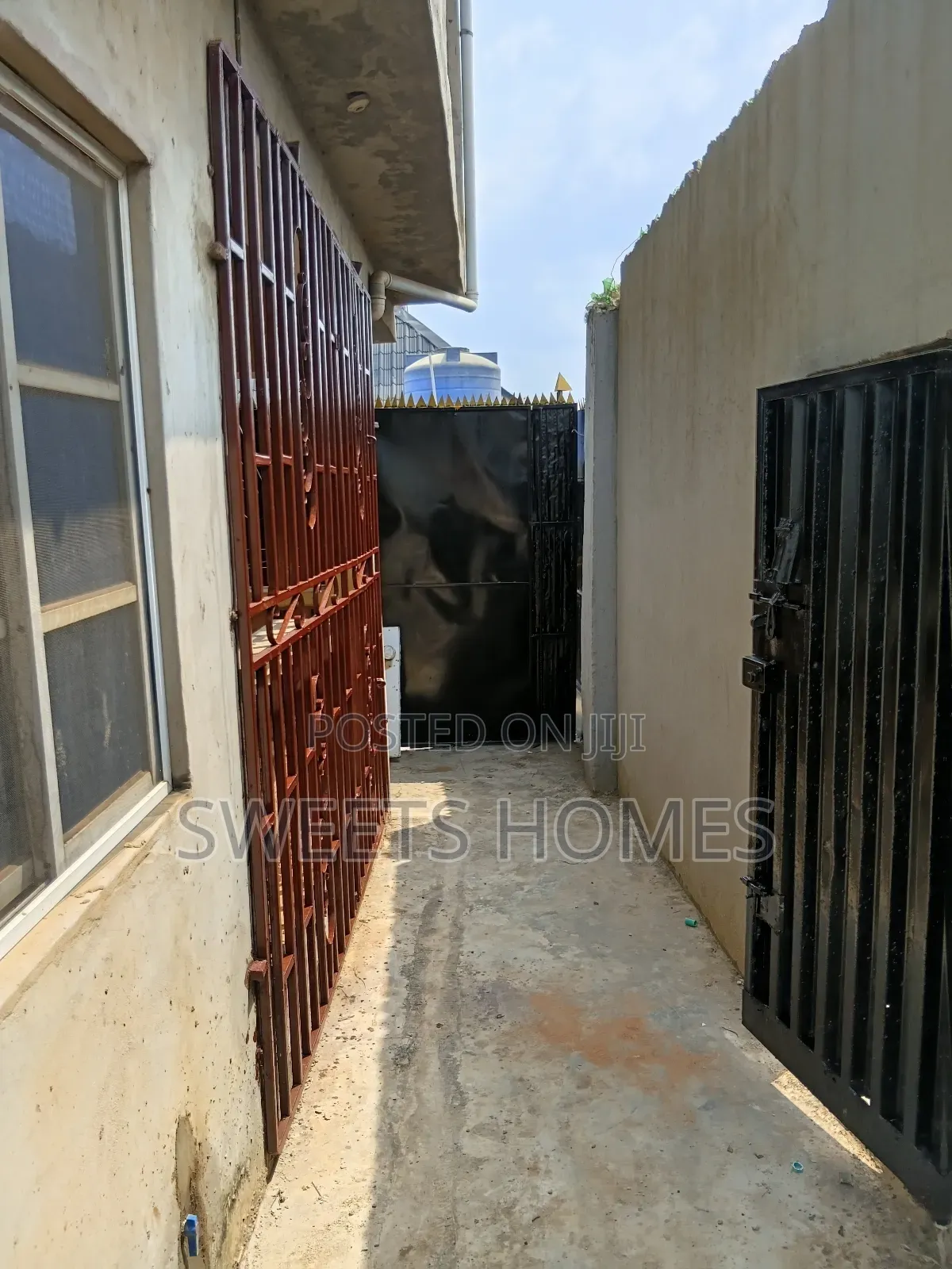Furnished 1bdrm Apartment in Obasenjo/Bridge Via, Dopemu for rent in Dopemu