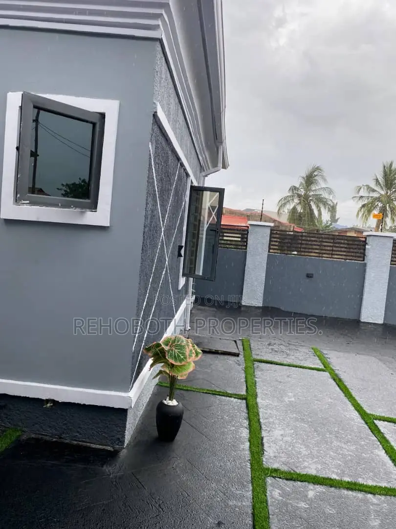 4bdrm Bungalow in Ateere, Akala Express for sale in Akala Express