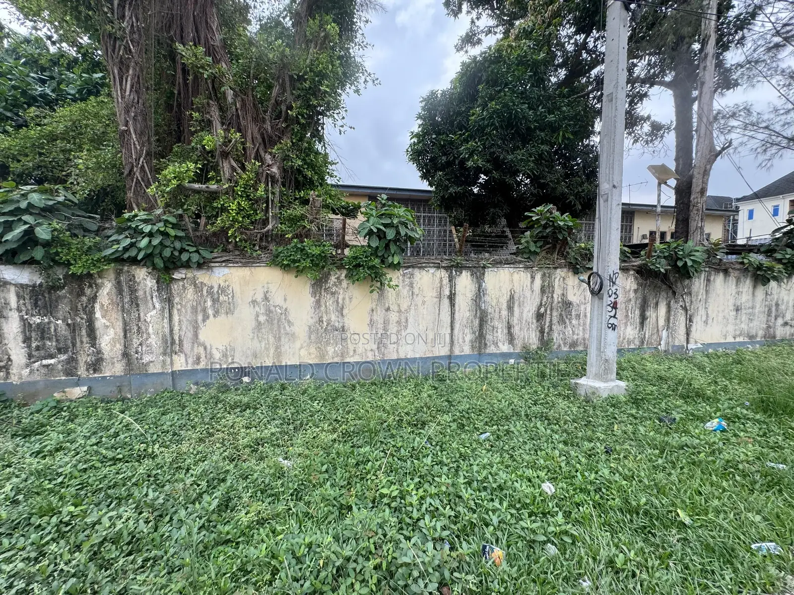 1000 SQM of Land With Demolishable Building in Ikeja GRA