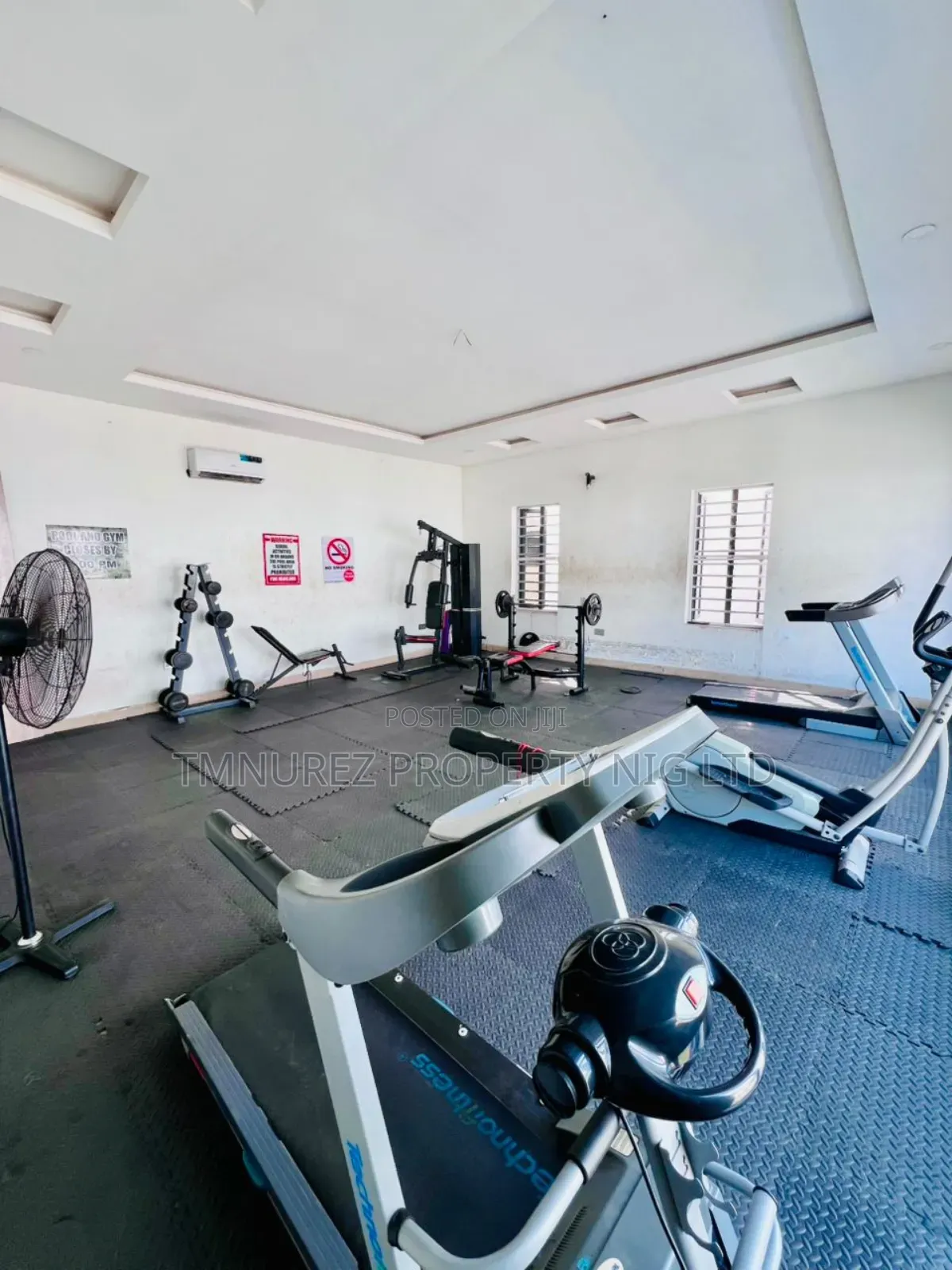 3bdrm Duplex in Orchild Road, Chevron for rent in Chevron