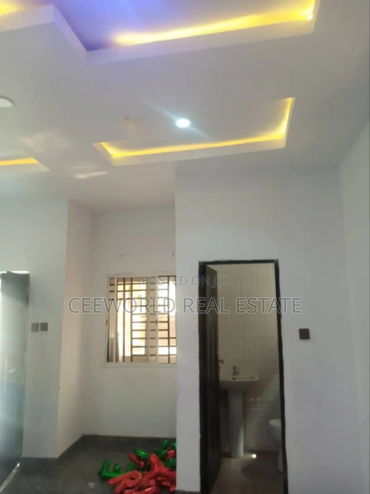 1bdrm Apartment in Oluyole Main Estate for rent in Oluyole Estate