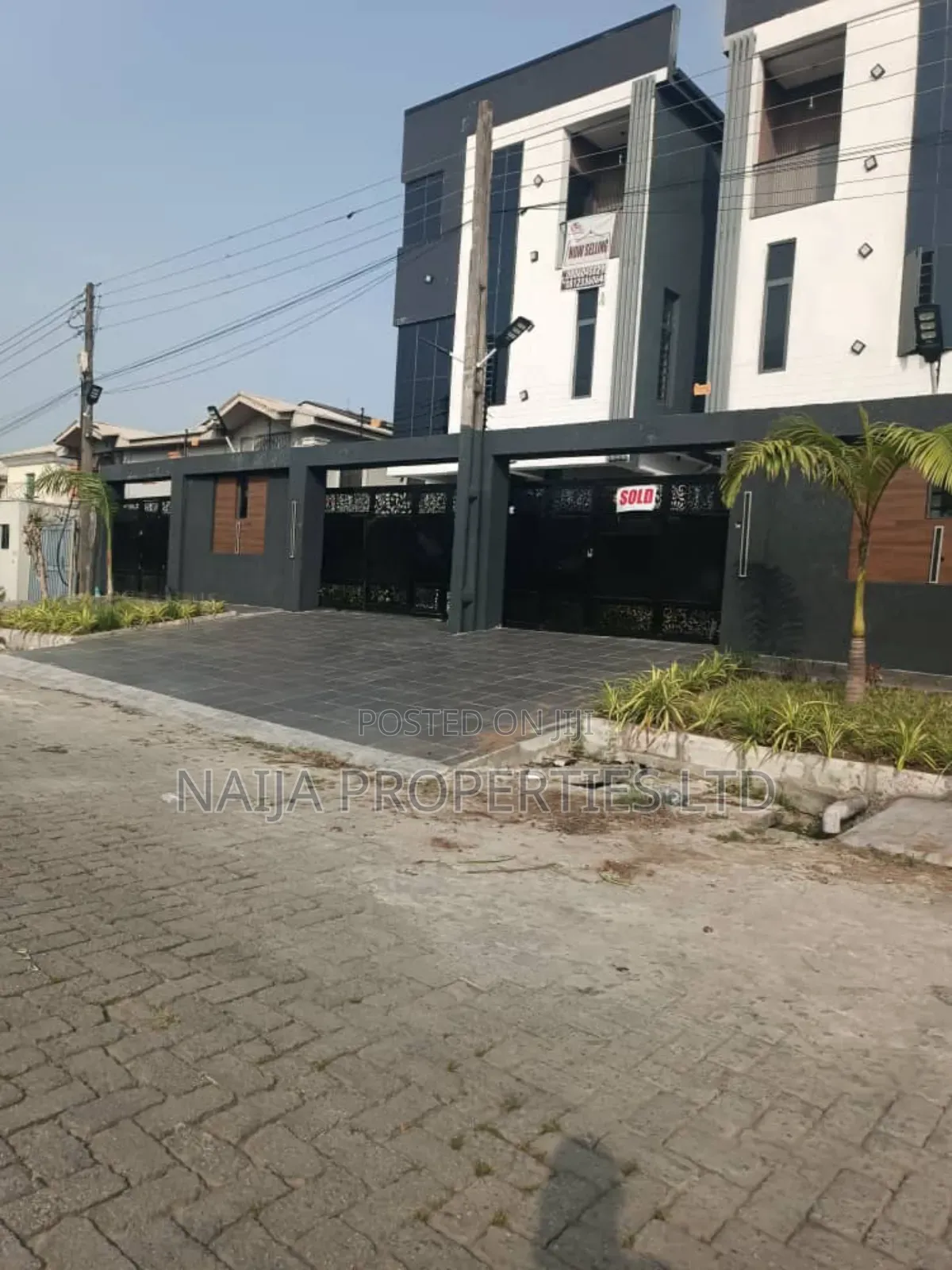 4bdrm Duplex in Lekki Phase 1 for sale in Lekki Phase 1