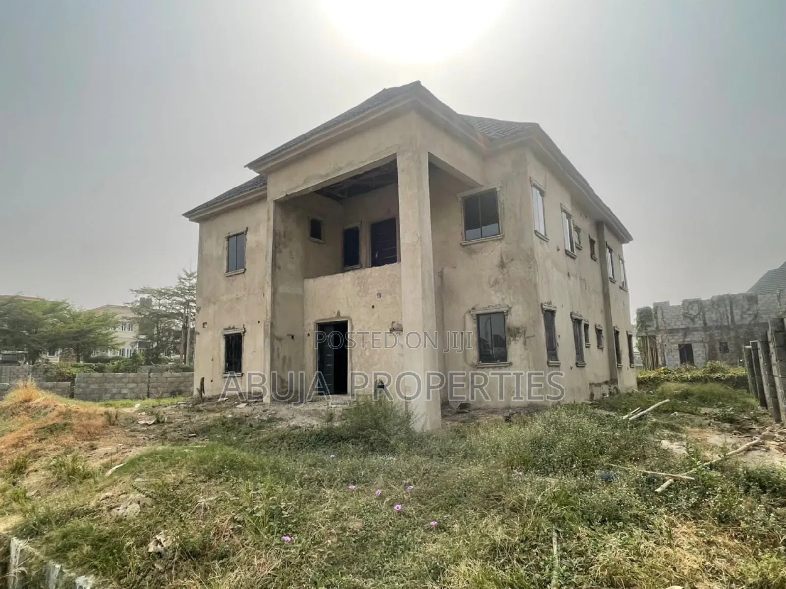 4bdrm Duplex in Lugbe District for sale in Lugbe District