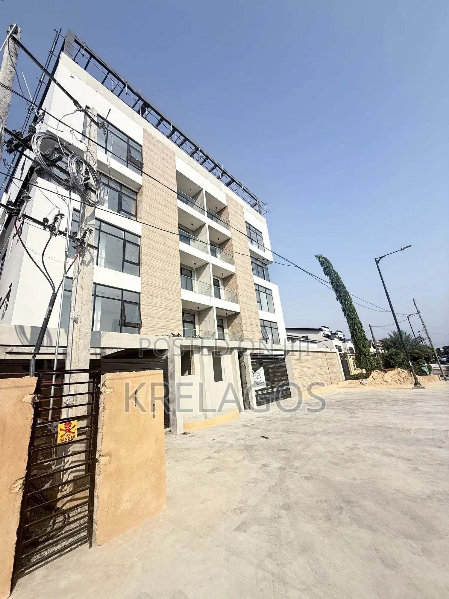 2bdrm Apartment in Lekki Phase 1 for sale in Lekki Phase 1