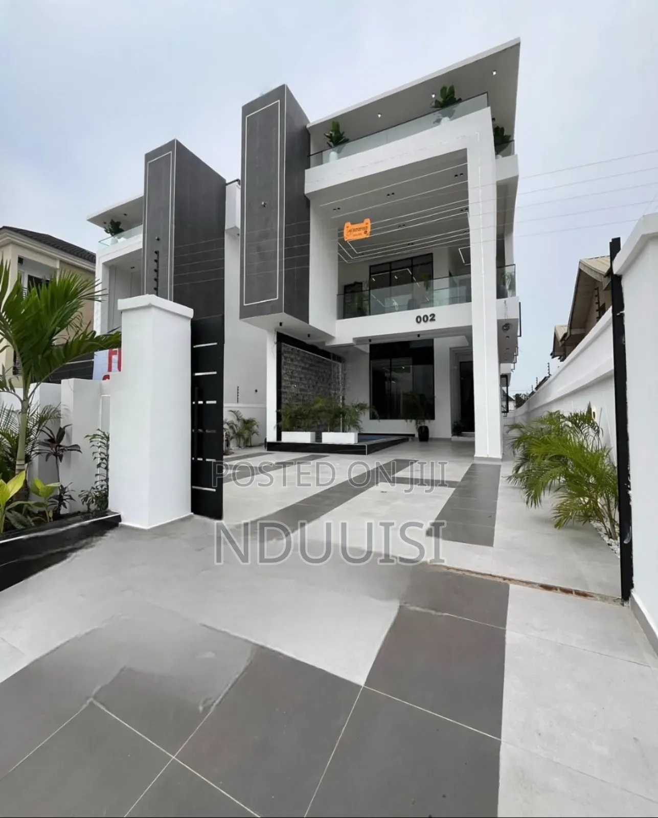 5bdrm Duplex in Ikota Villa Estate for sale in Ikota