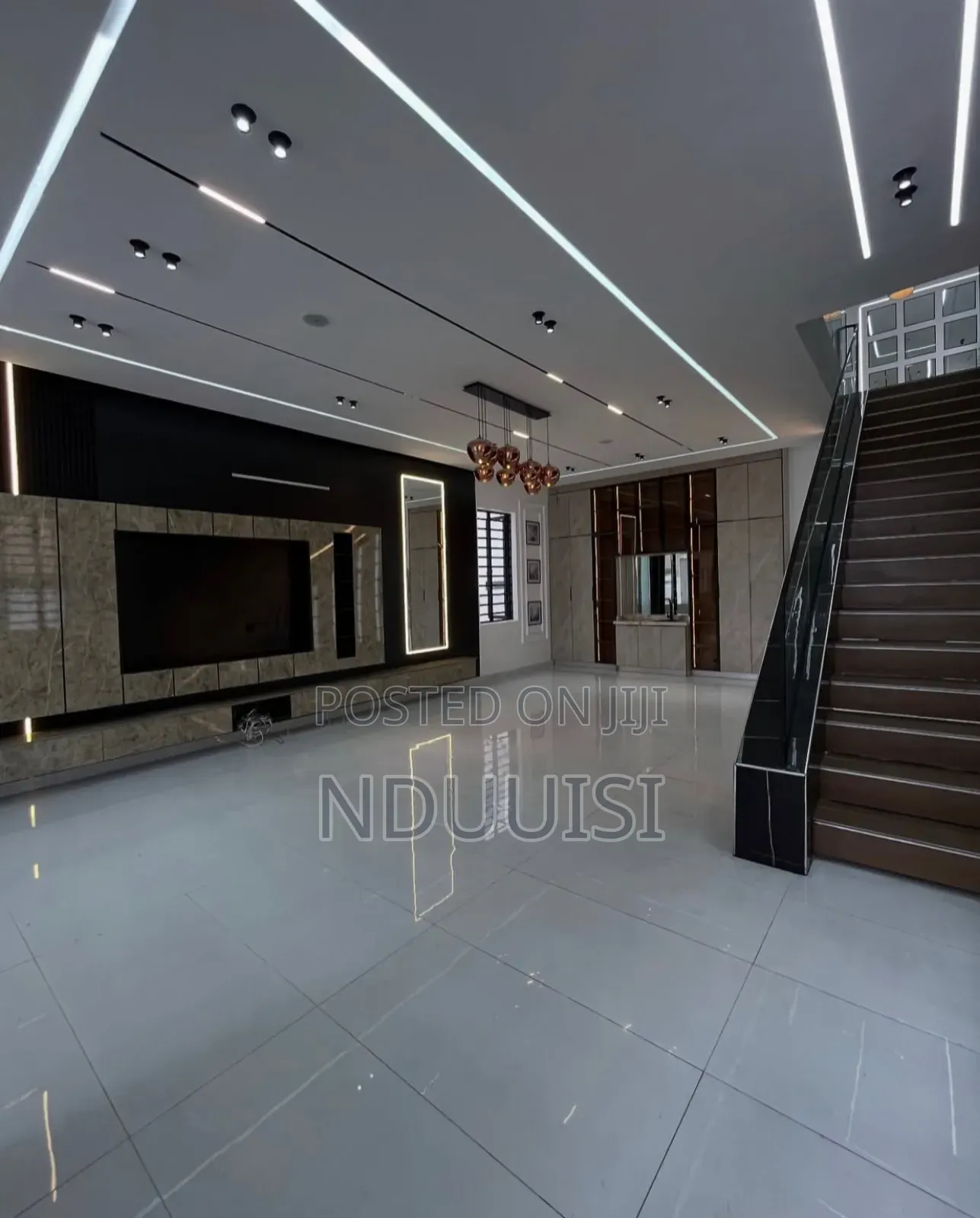 5bdrm Duplex in Ikota Villa Estate for sale in Ikota