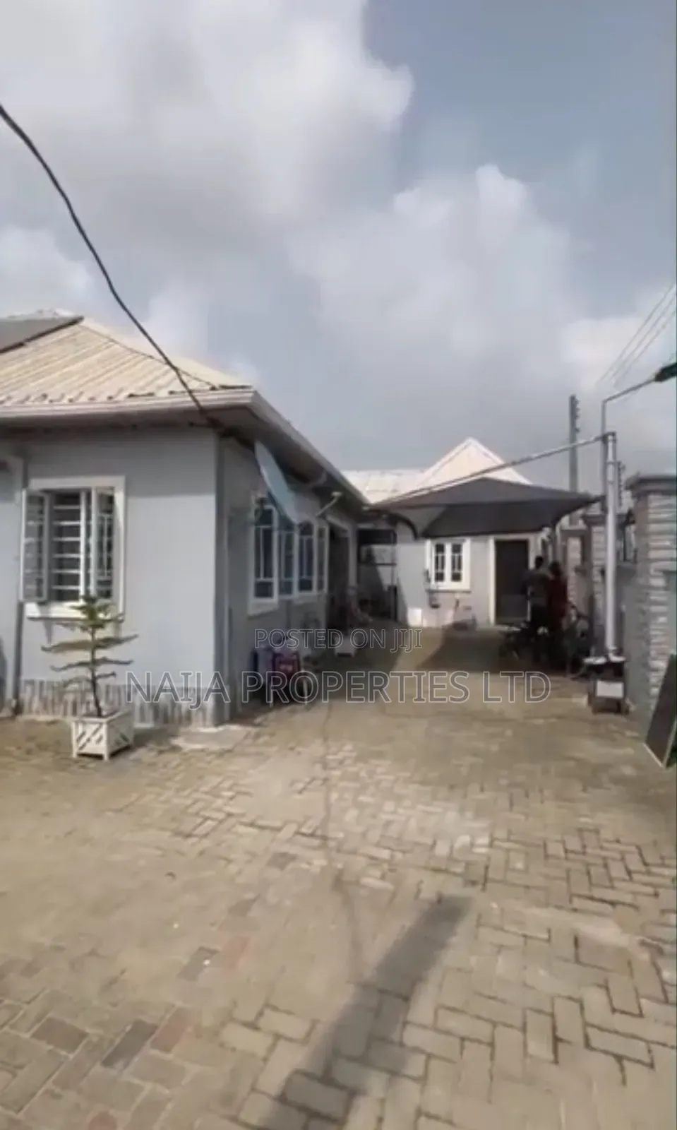 3bdrm Bungalow in Eputu, Awoyaya for sale in Awoyaya