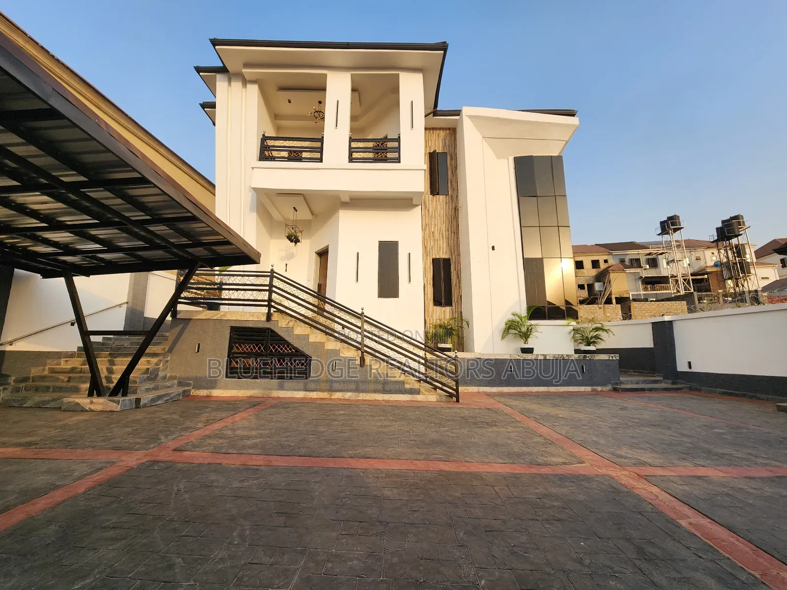 5bdrm Duplex in Asokoro for sale in Asokoro