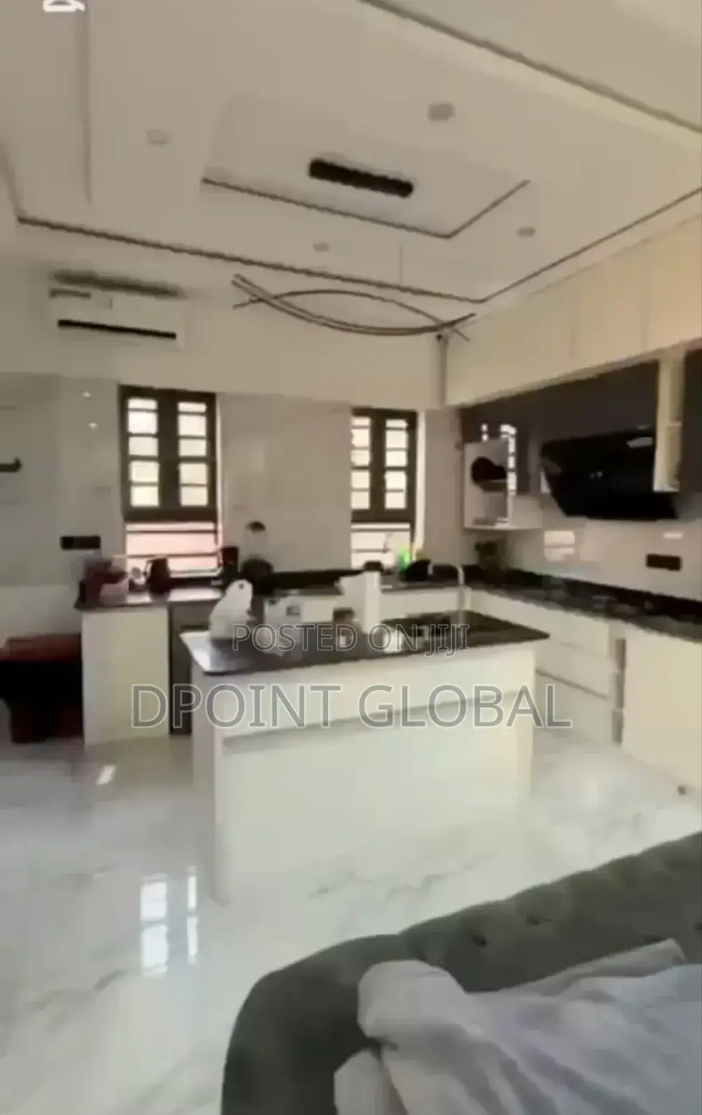4bdrm Duplex in Omole Phase 2, Ikeja for sale in Ikeja