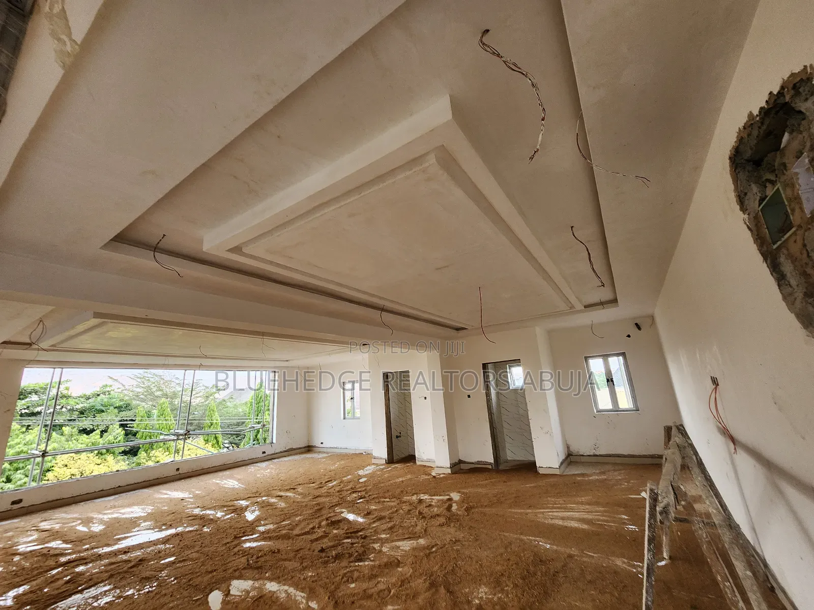 Strategically Located Office Spaces/ Shop for Sale at Gwarinpa, Abuja in Gwarinpa