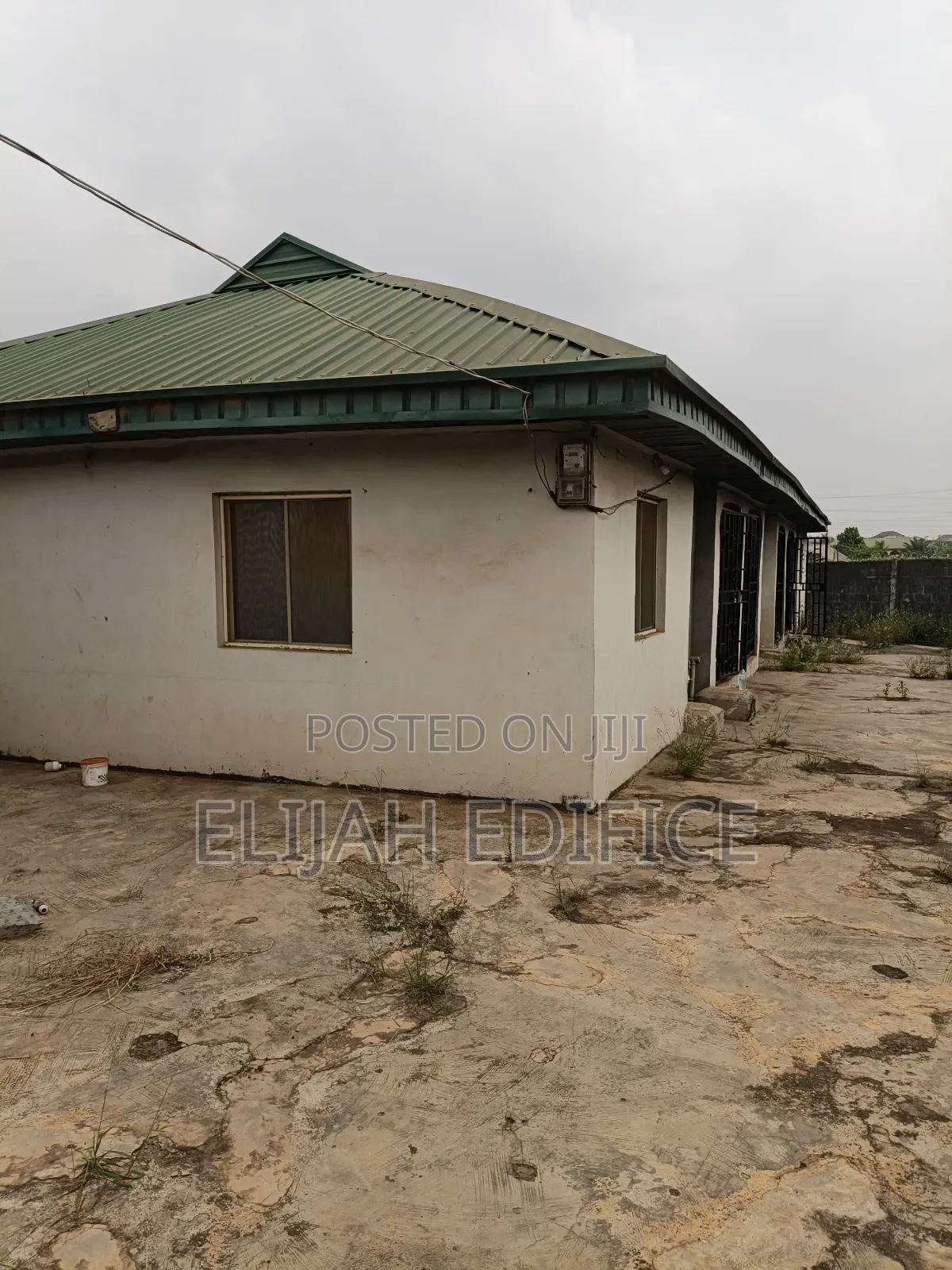 Furnished 5bdrm Bungalow in Omitoro, Ijede / Ikorodu for sale in Ijede / Ikorodu