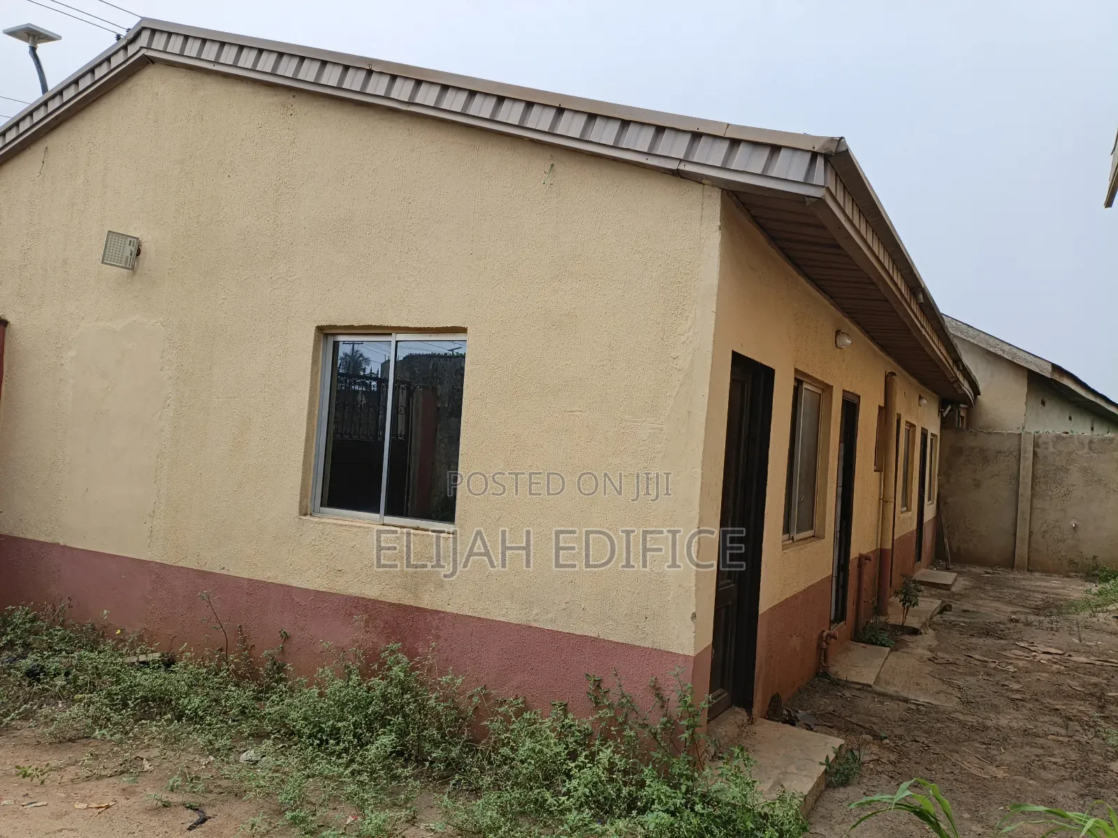 Facing Road Warehouse Facing New Busy Gberigbe Road Ikorodu With Shops in Ijede / Ikorodu