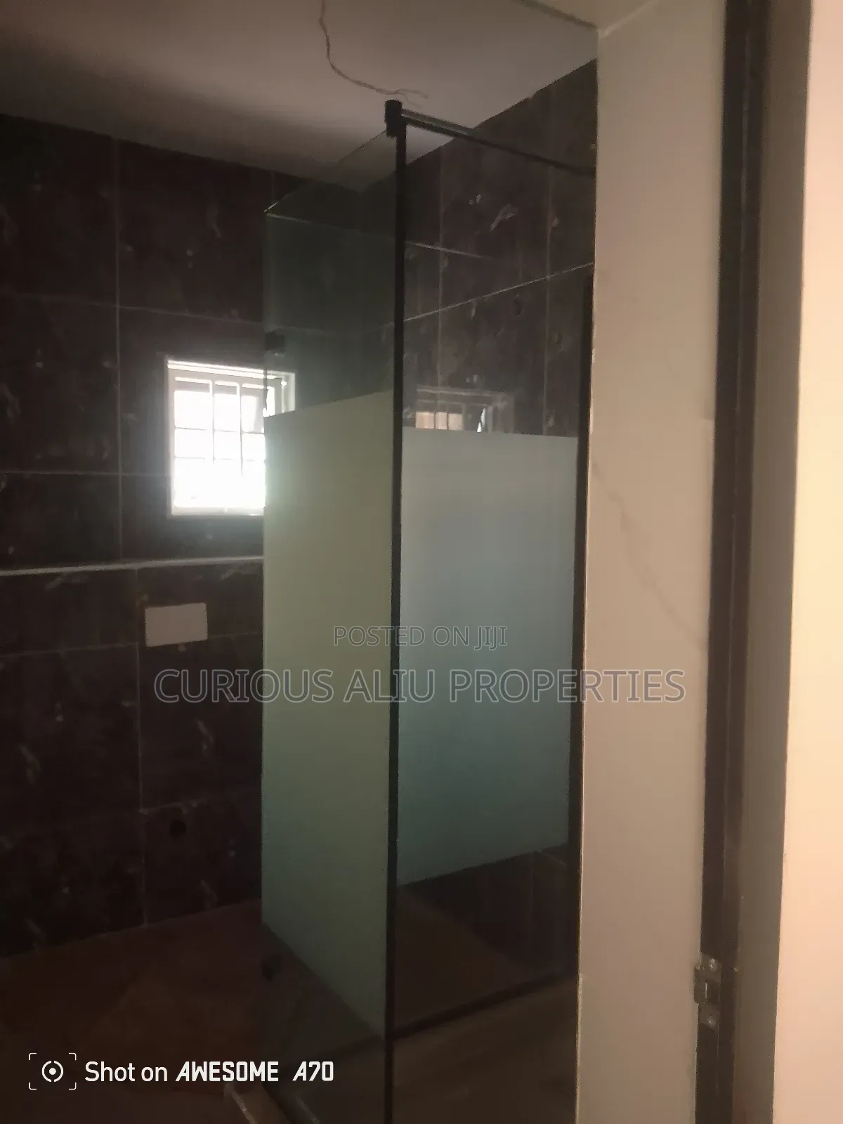 5bdrm Duplex in Mini Estate, Life Camp for sale in Life Camp