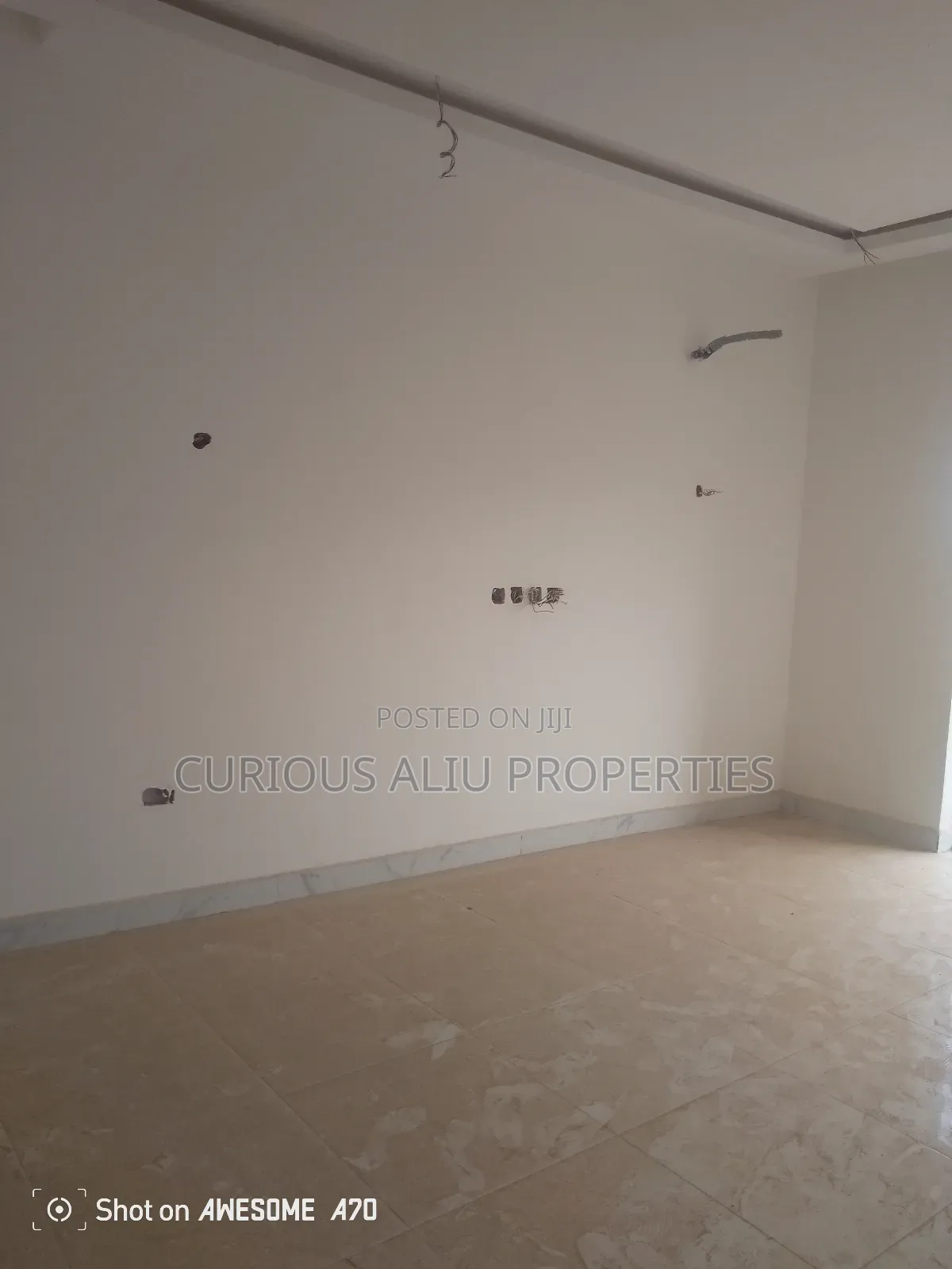 5bdrm Duplex in Mini Estate, Life Camp for sale in Life Camp