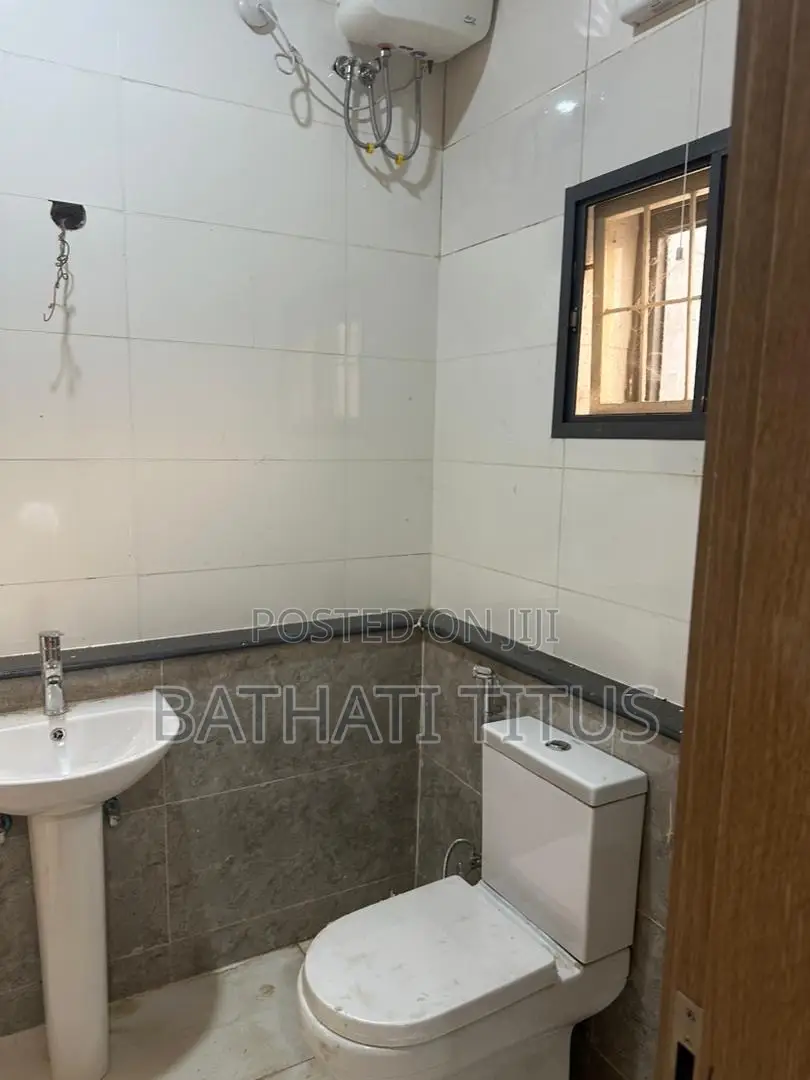 4bdrm Duplex in Durumi for sale in Durumi