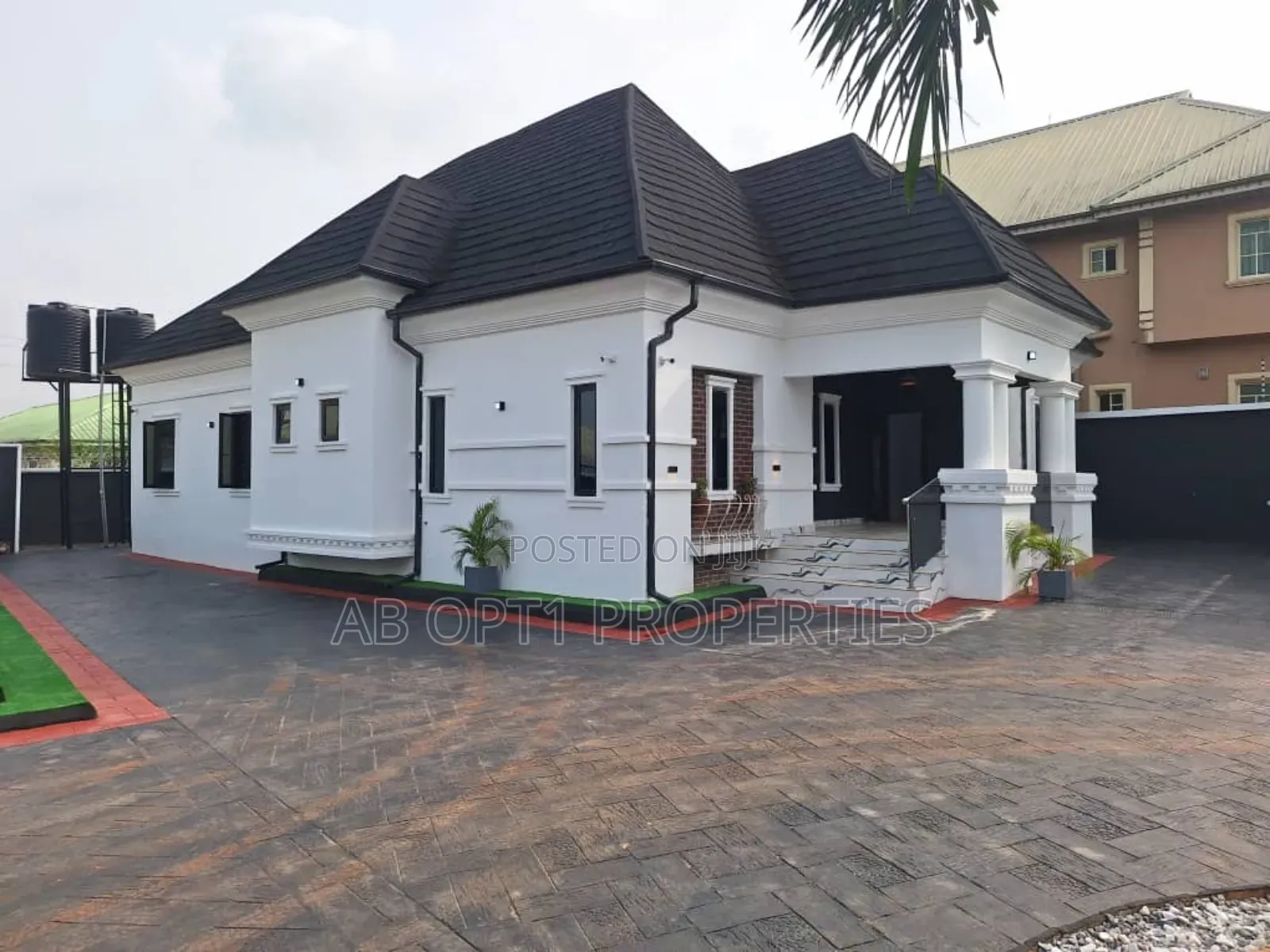 4bdrm Bungalow in Benin City for sale in Benin City