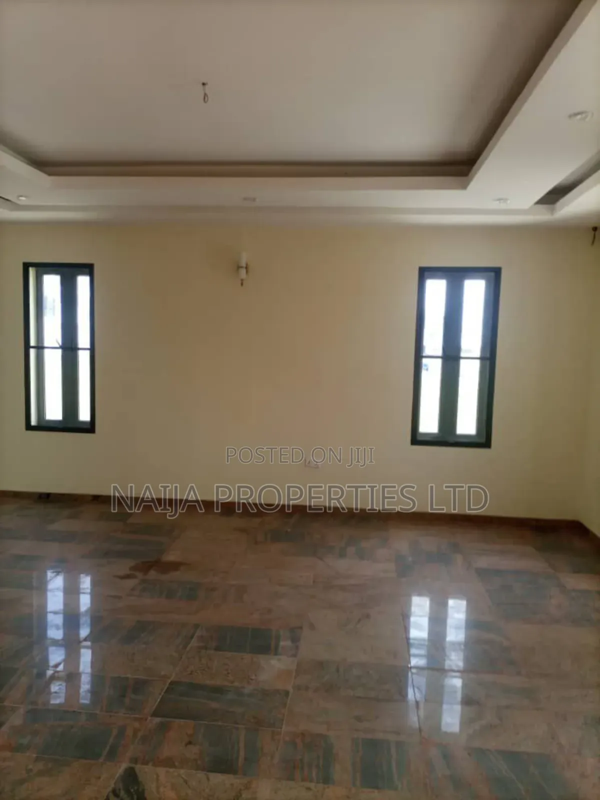 5bdrm Duplex in Cowrie Creek Estate, Lekki for sale in Lekki