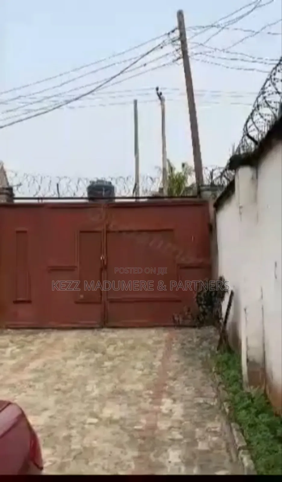 5bdrm Duplex in Off Sars Road , Port for rent in Port-Harcourt