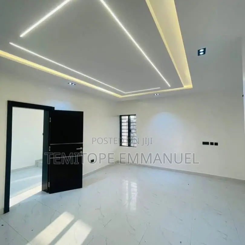 Furnished 4bdrm Duplex in Magodo Phase Gra 1 for sale in GRA Phase 1