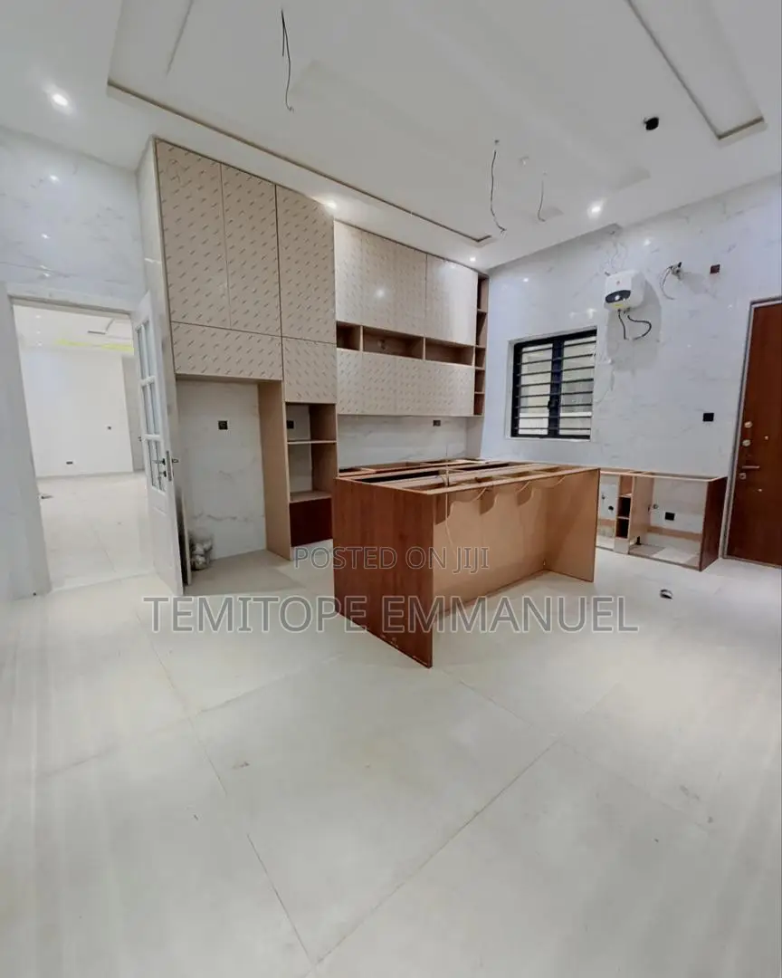 Furnished 5bdrm Duplex in Ikeja Gra for sale in Ikeja GRA