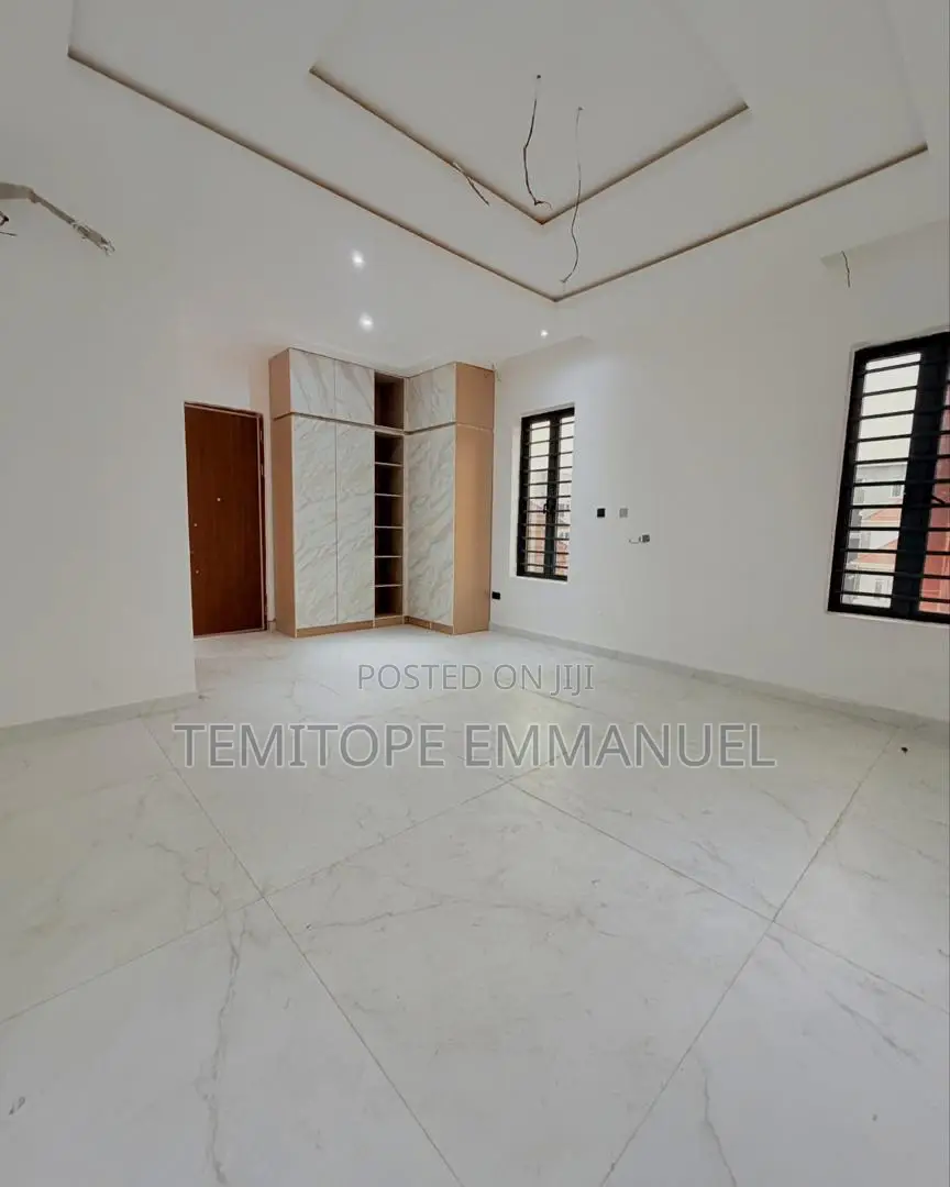 Furnished 5bdrm Duplex in Ikeja Gra for sale in Ikeja GRA