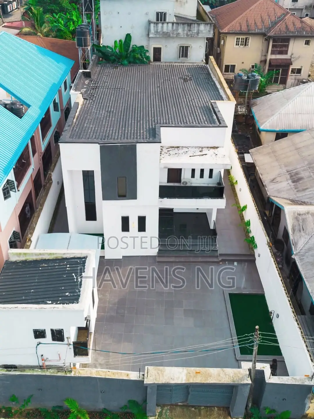 5bdrm Duplex in Woji for sale in Woji