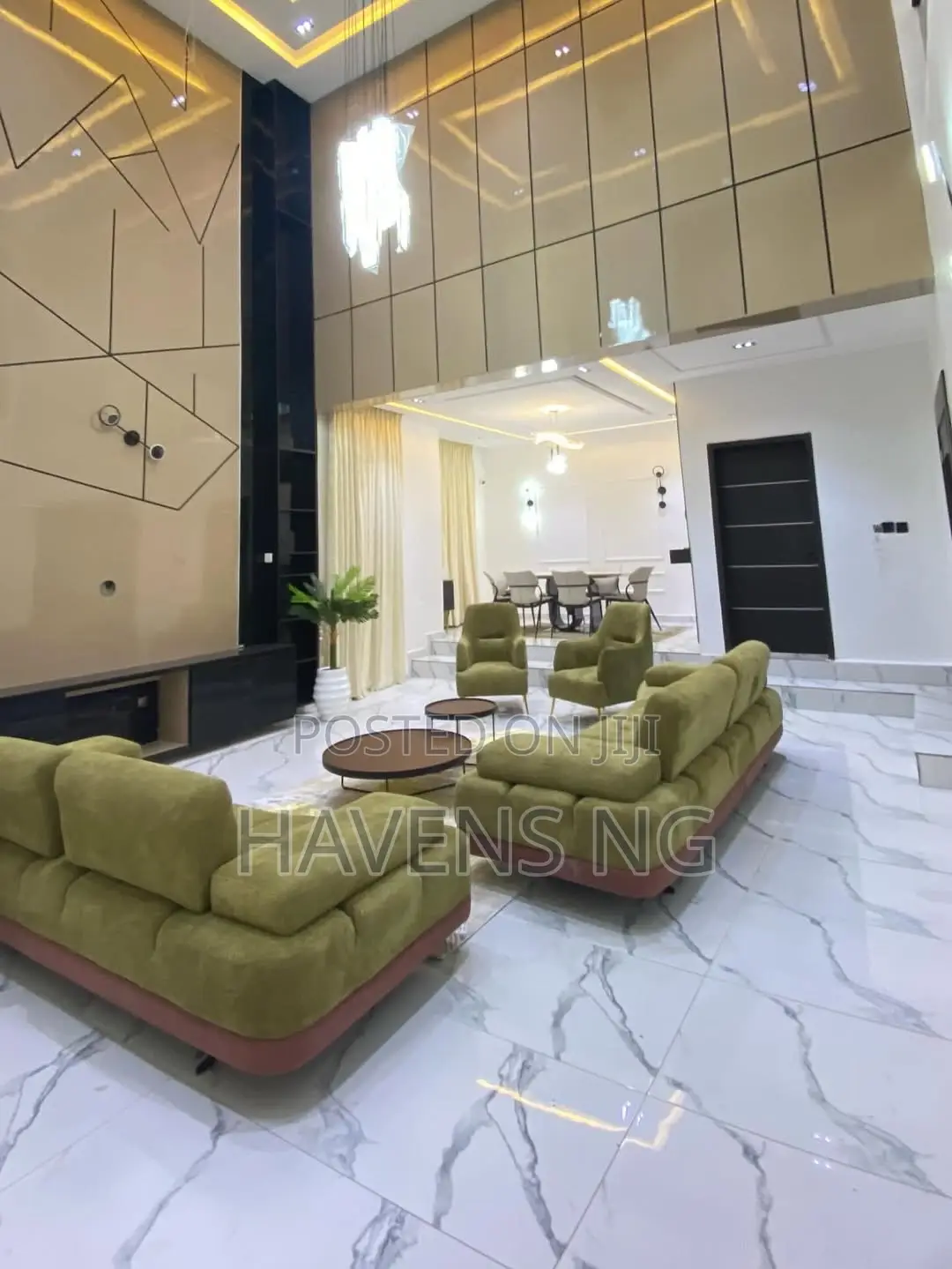 5bdrm Duplex in Woji for sale in Woji